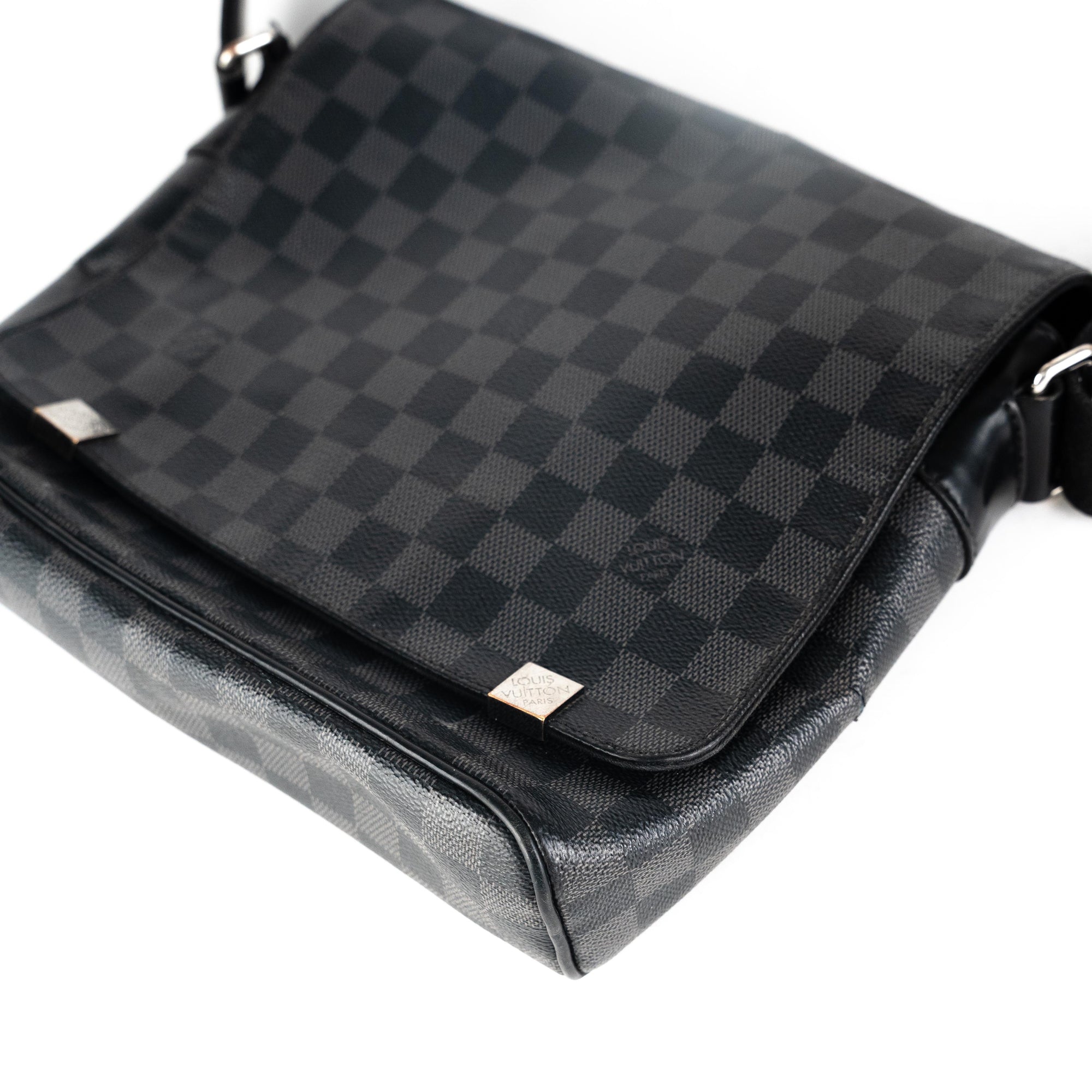 Black Louis Vuitton Damier Graphite Thomas Crossbody Bag, RvceShops  Revival