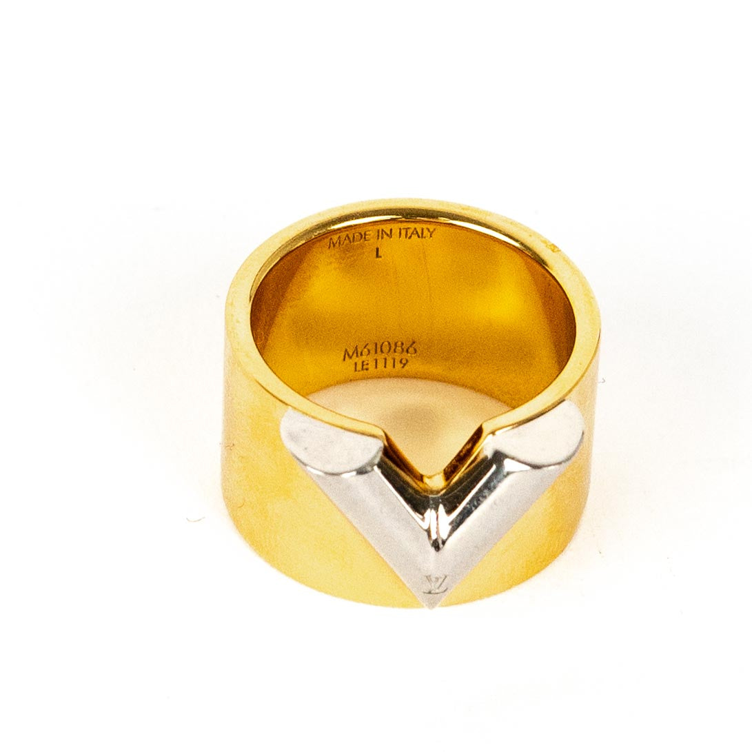 Louis Vuitton - Authenticated Essential V Ring - Gold Plated Gold for Women, Very Good Condition