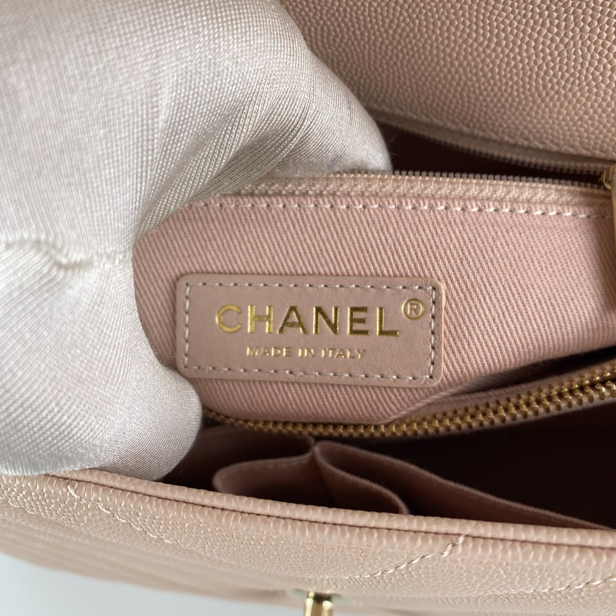 Coco handle leather handbag Chanel Beige in Leather - 37092095