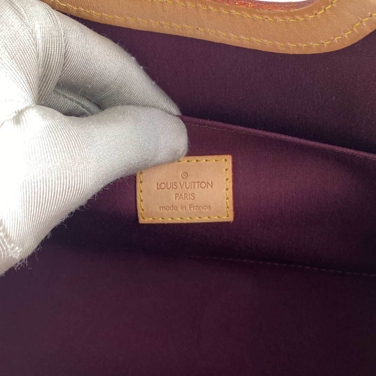 Roxbury Drive Vernis Violet Convertible Handbag – Baggio Consignment