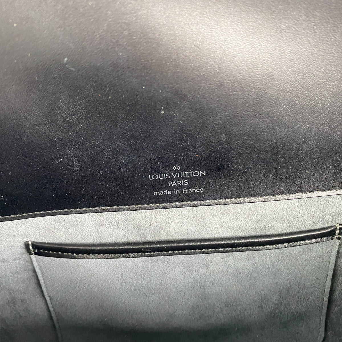 Shop Louis Vuitton EPI 2023-24FW Calfskin Leather Small Shoulder Bag Logo  (M23837) by Chocolate11