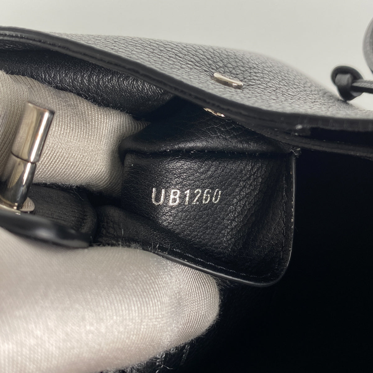 Louis Vuitton Nano Bucket M82418 Black -    : r/zealreplica