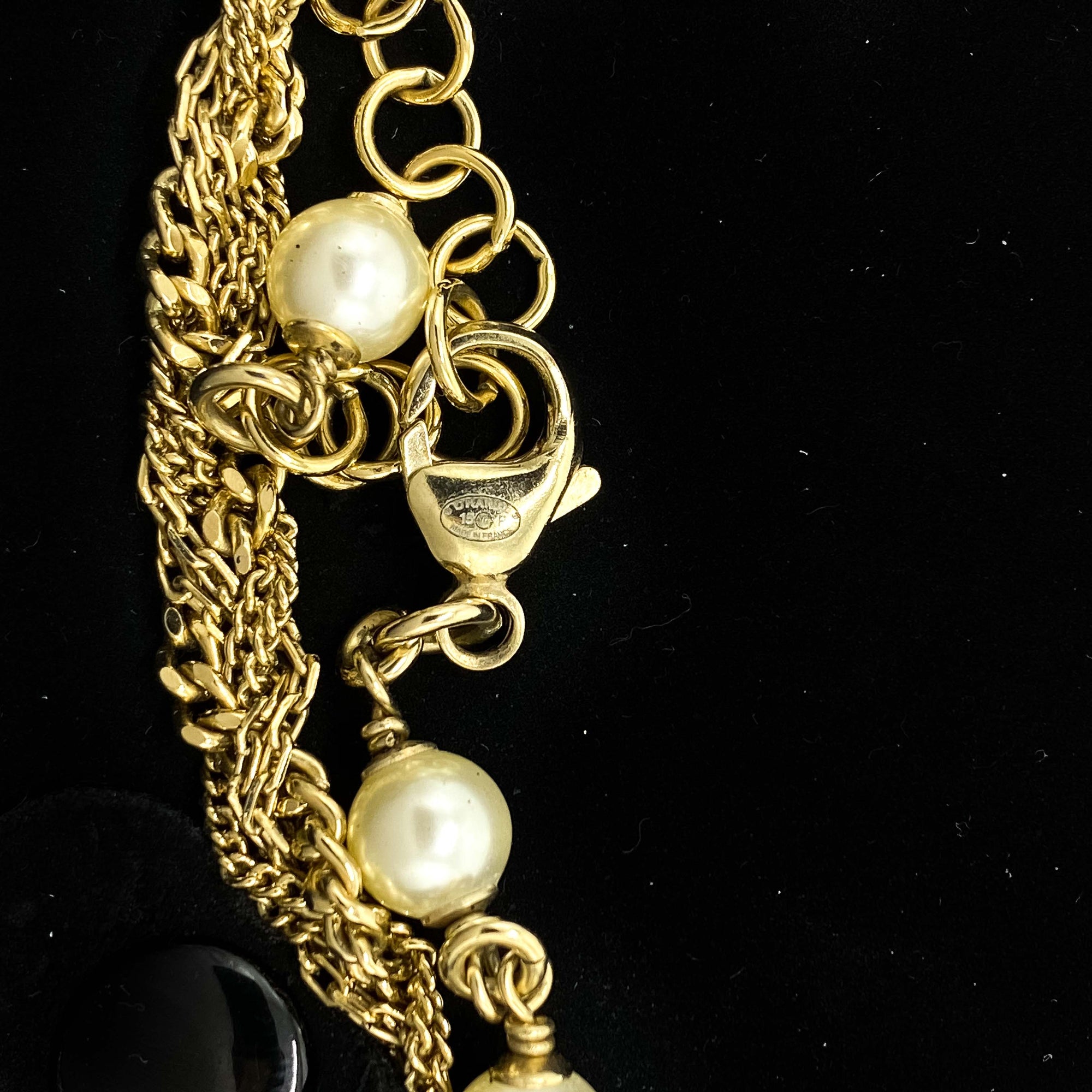 Repurposed Chanel Necklace Maelia Freshwater Pearls  Dreamized