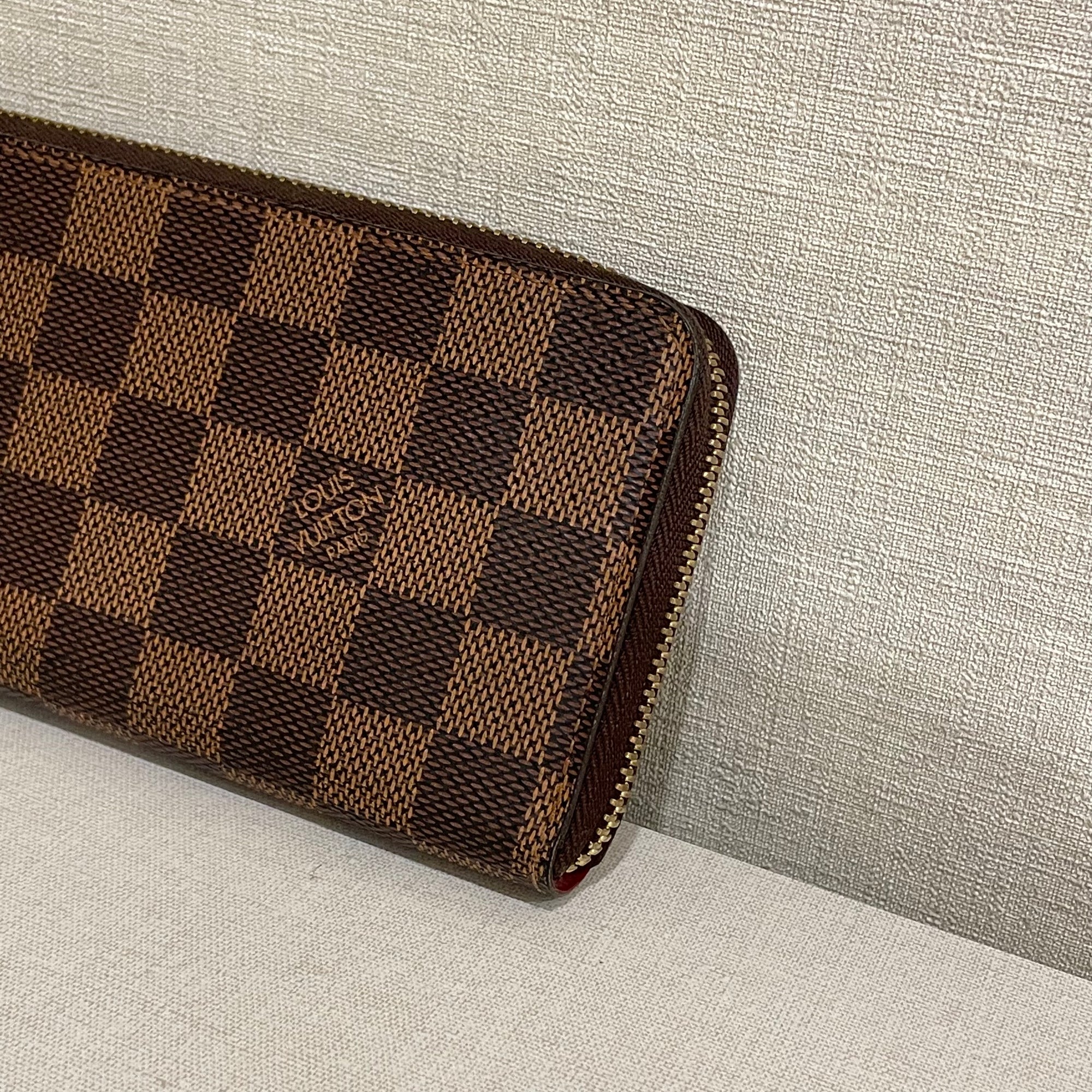 Shop Louis Vuitton Clémence wallet (N60534, N41626) by Sincerity_m639