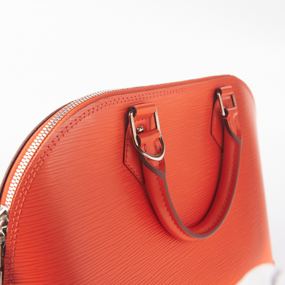 Louis Vuitton Orange Epi Alma PM ○ Labellov ○ Buy and Sell