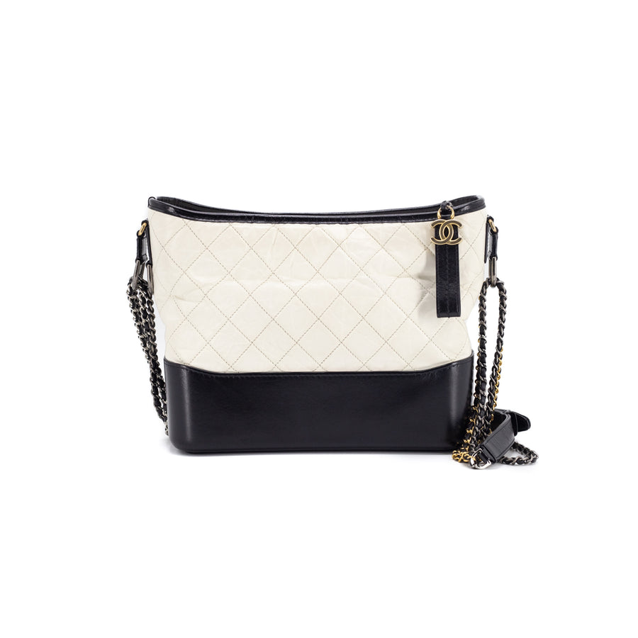 Chanel White Quilted Lambskin Leather Small Hula Hoop Bag. Good to