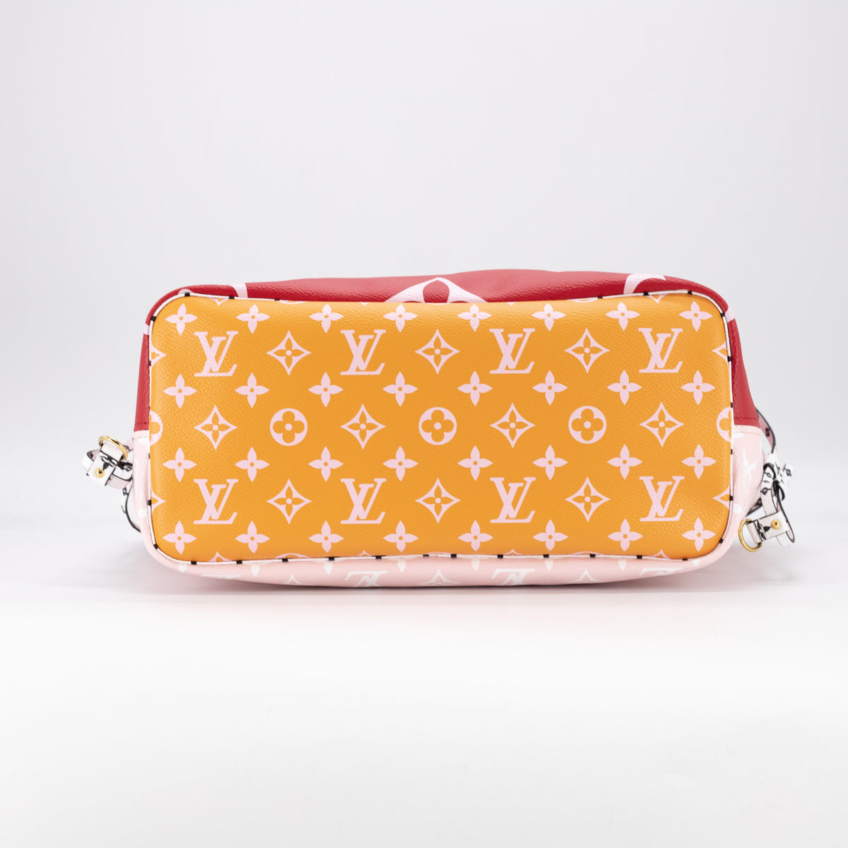 Neverfull leather clutch bag Louis Vuitton Multicolour in Leather - 35942583