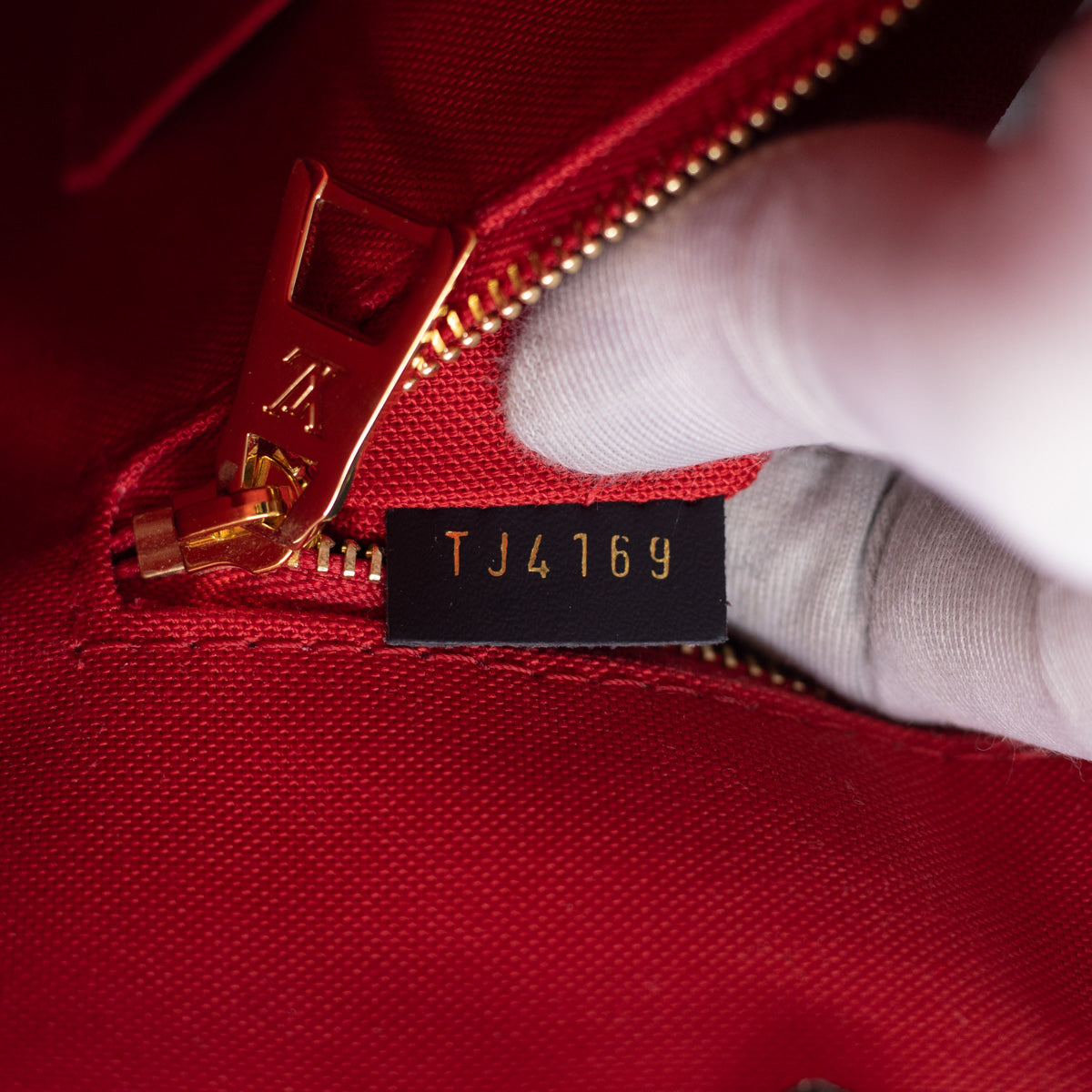 Louis Vuitton On The Go Tote Bag Reverse Monogram GM Cloth ref.1006079 -  Joli Closet