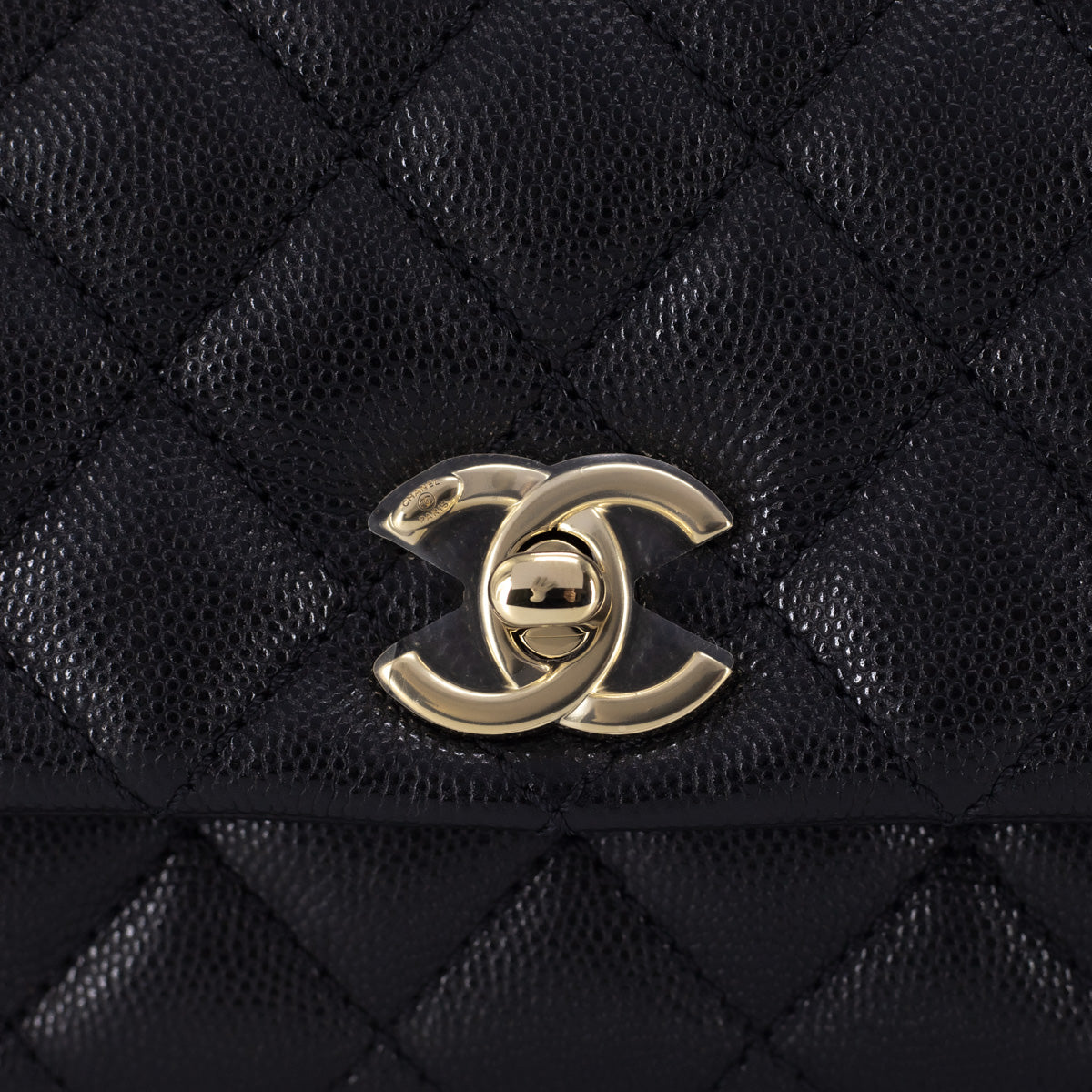 Chanel A92990B05068 Coco Handle Black/burgundy Caviar Small