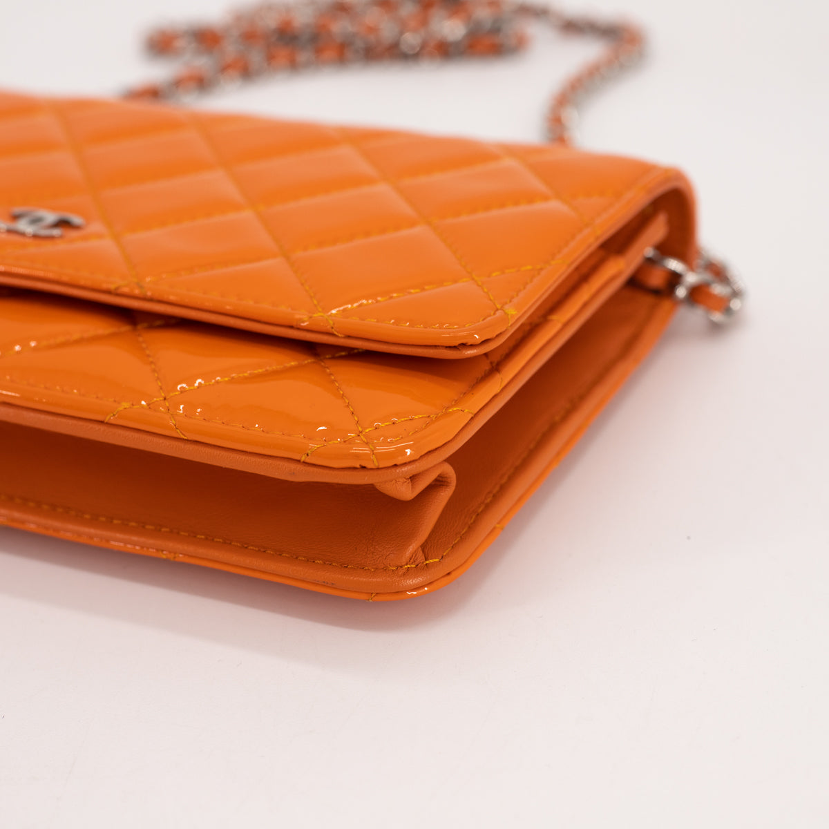 Patent leather wallet Chanel Orange in Patent leather - 26391762