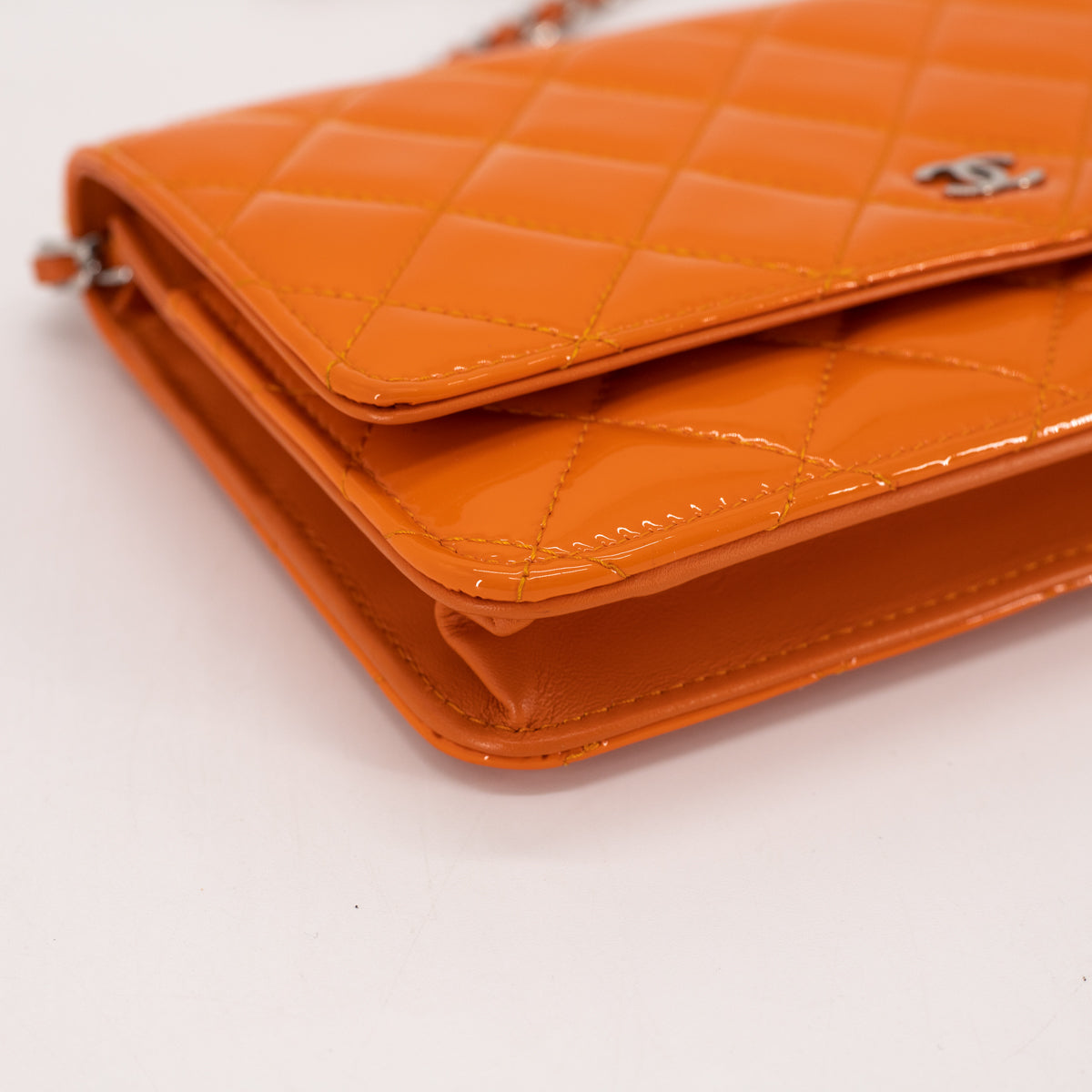 Patent leather wallet Chanel Orange in Patent leather - 26391762