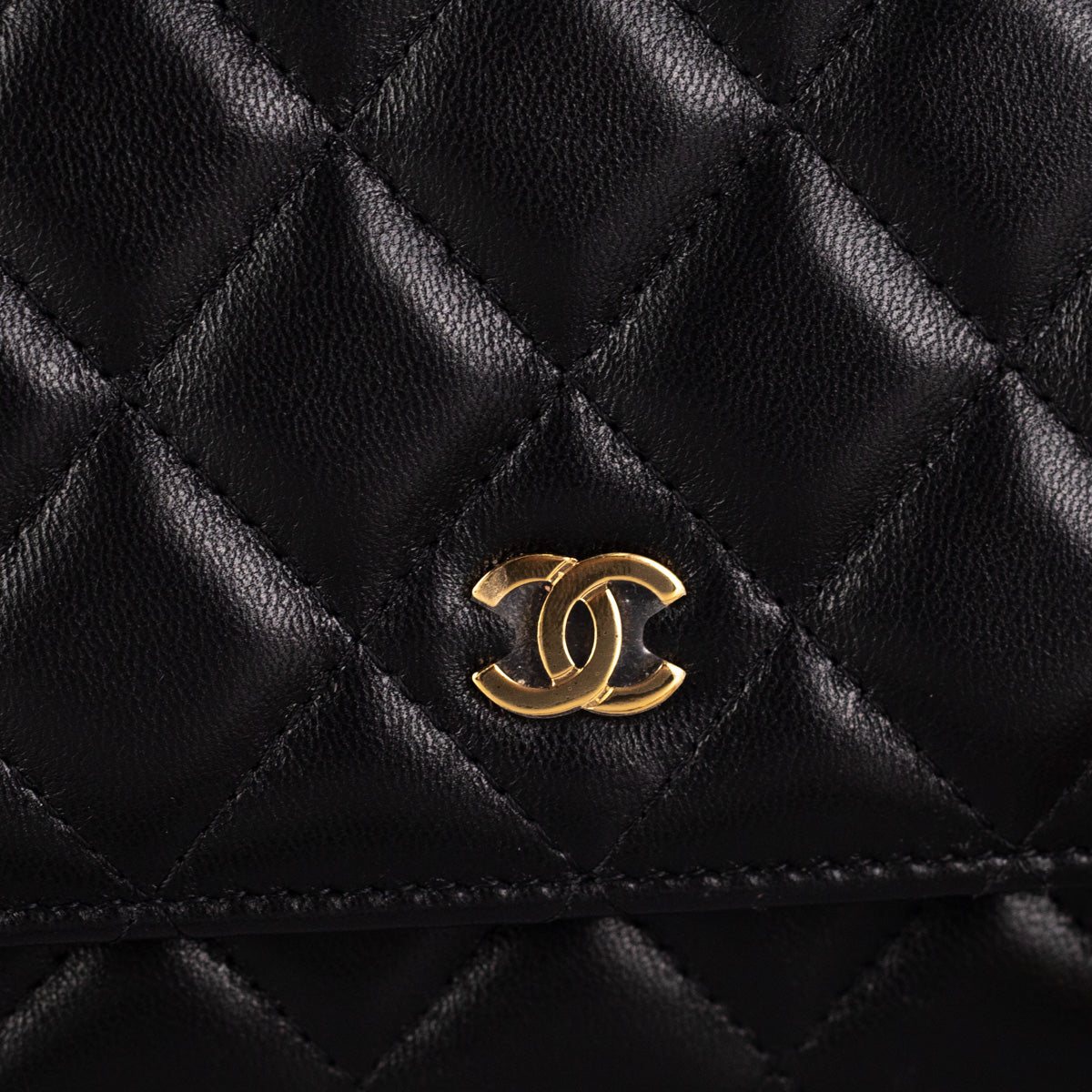 Chanel Classic Double Flap Bag Medium in Lambskin Leather  lÉtoile de  Saint Honoré