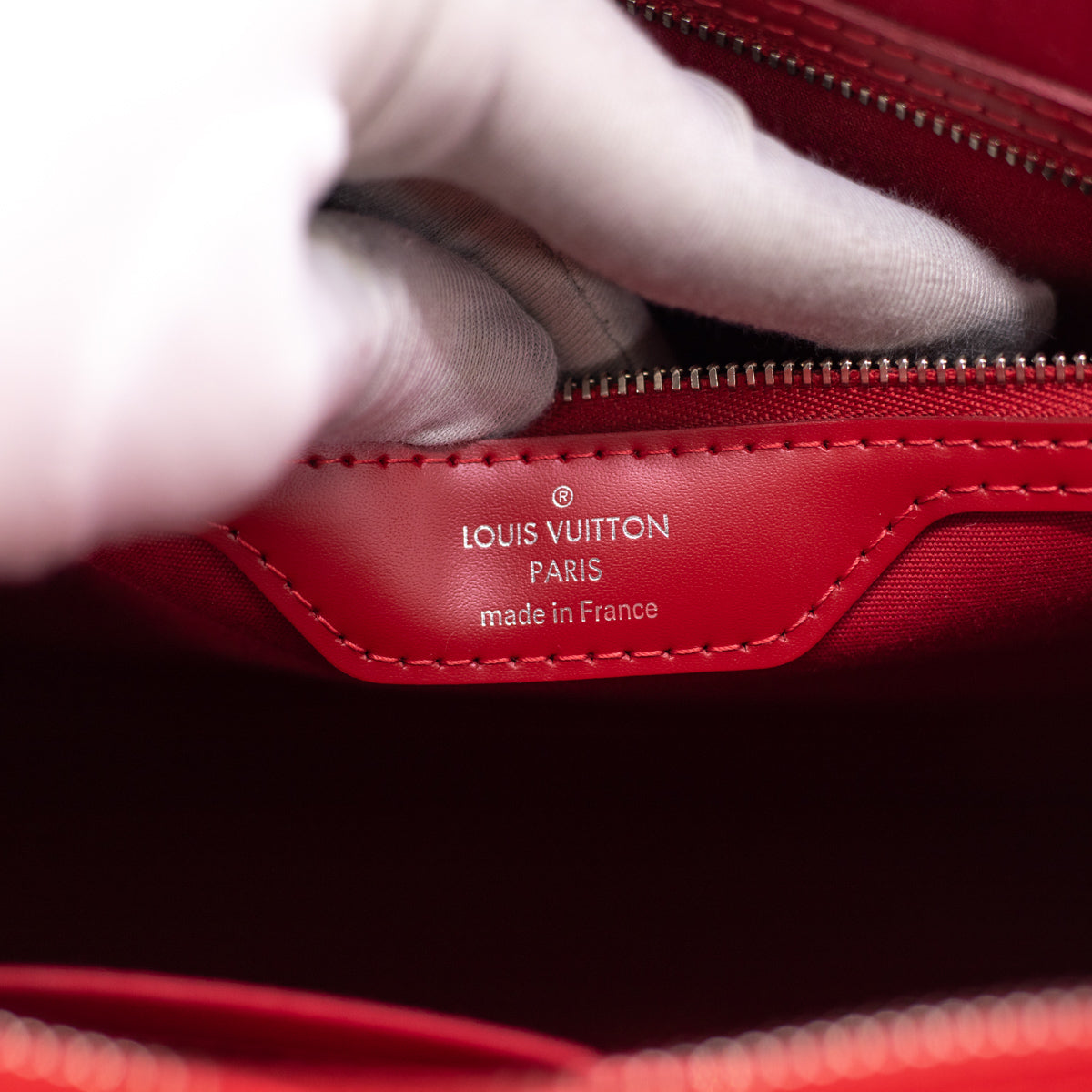 Berri handbag Louis Vuitton Brown in Synthetic - 27732638