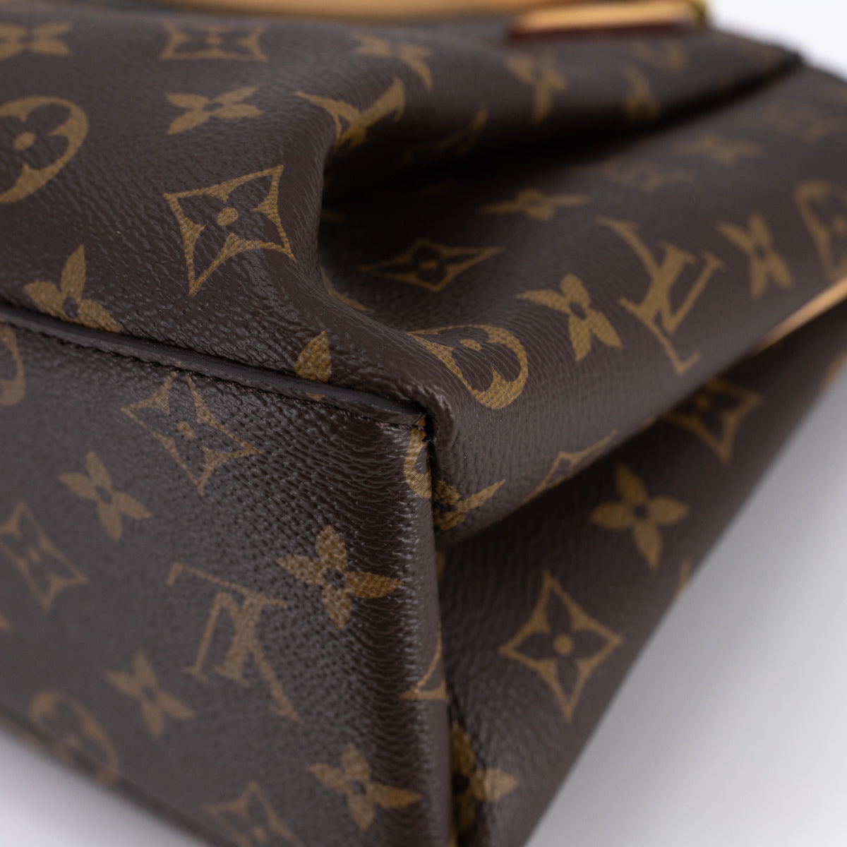 Louis Vuitton Rivoli Handbag 365186