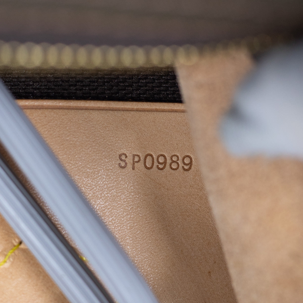 Louis Vuitton Clothes-hangers 357415