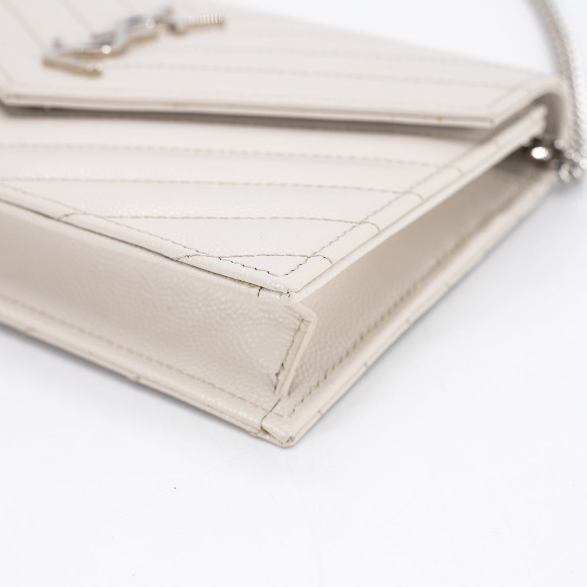 Saint Laurent Evelope wallet on chain White Leather ref.142172