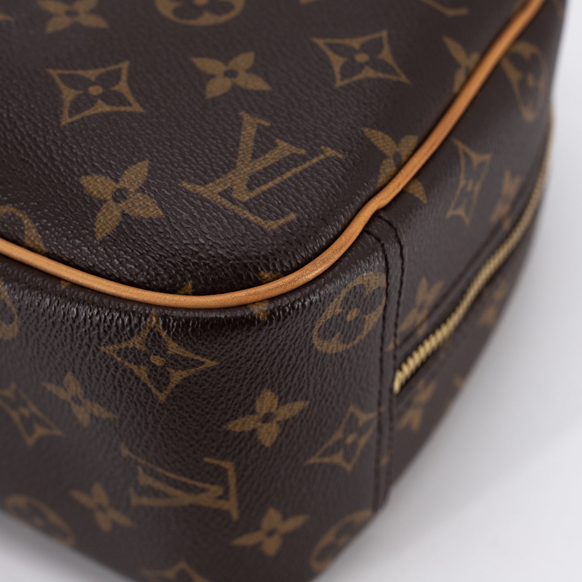 Louis-Vuitton-Monogram-Trouville-Hand-Bag-Brown-M42228 – dct