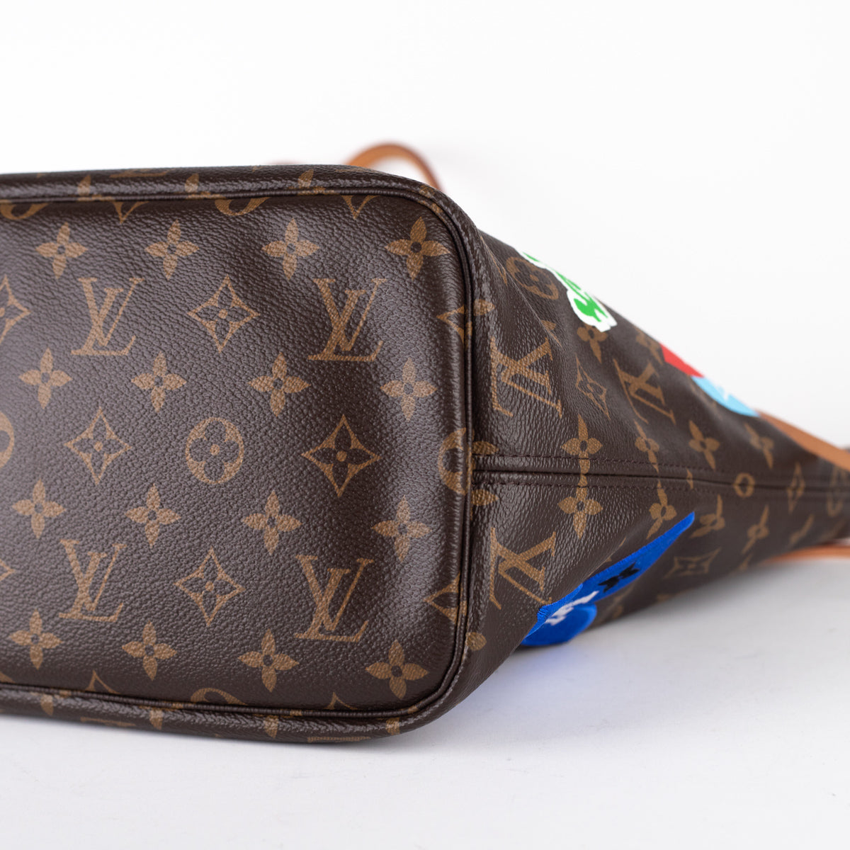 Louis Vuitton Monogram Patches Neverfull MM w/ Pouch - Brown Totes,  Handbags - LOU543727