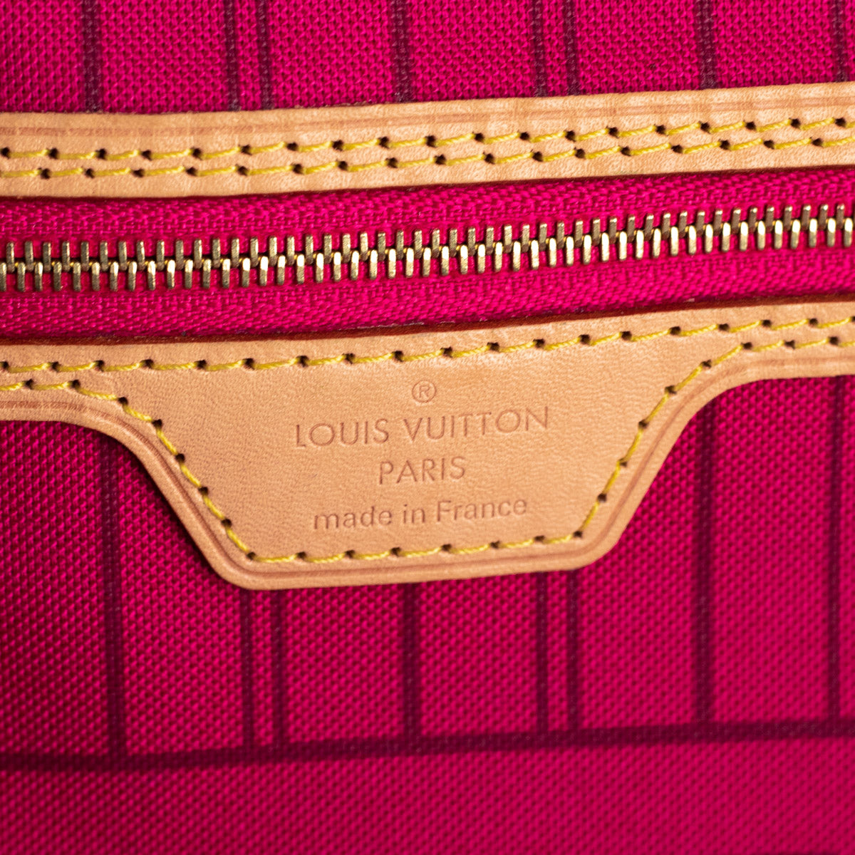Louis Vuitton Neverfull MM Monogram Canvas Patches Brown Leather ref.796515  - Joli Closet