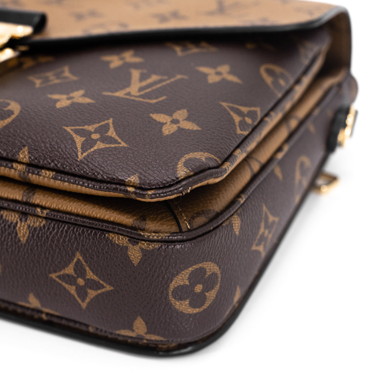 LOUIS VUITTON POCHETTE METIS REVERSE MONOGRAM CANVAS CROSS BODY BAG - THE  PURSE AFFAIR