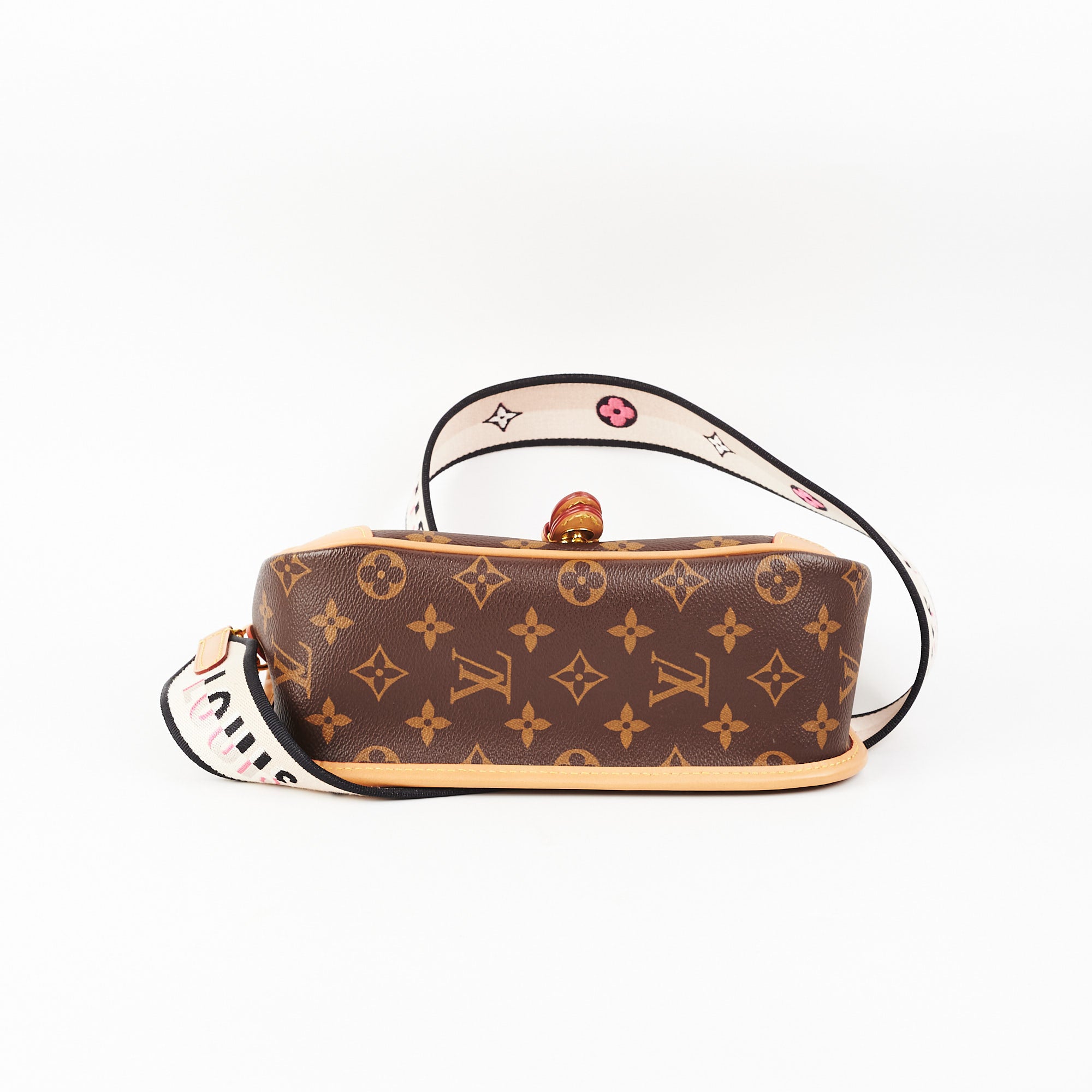 ↘️New Price↘️ Louis Vuitton Diane-Cream Leather Type: Monogram