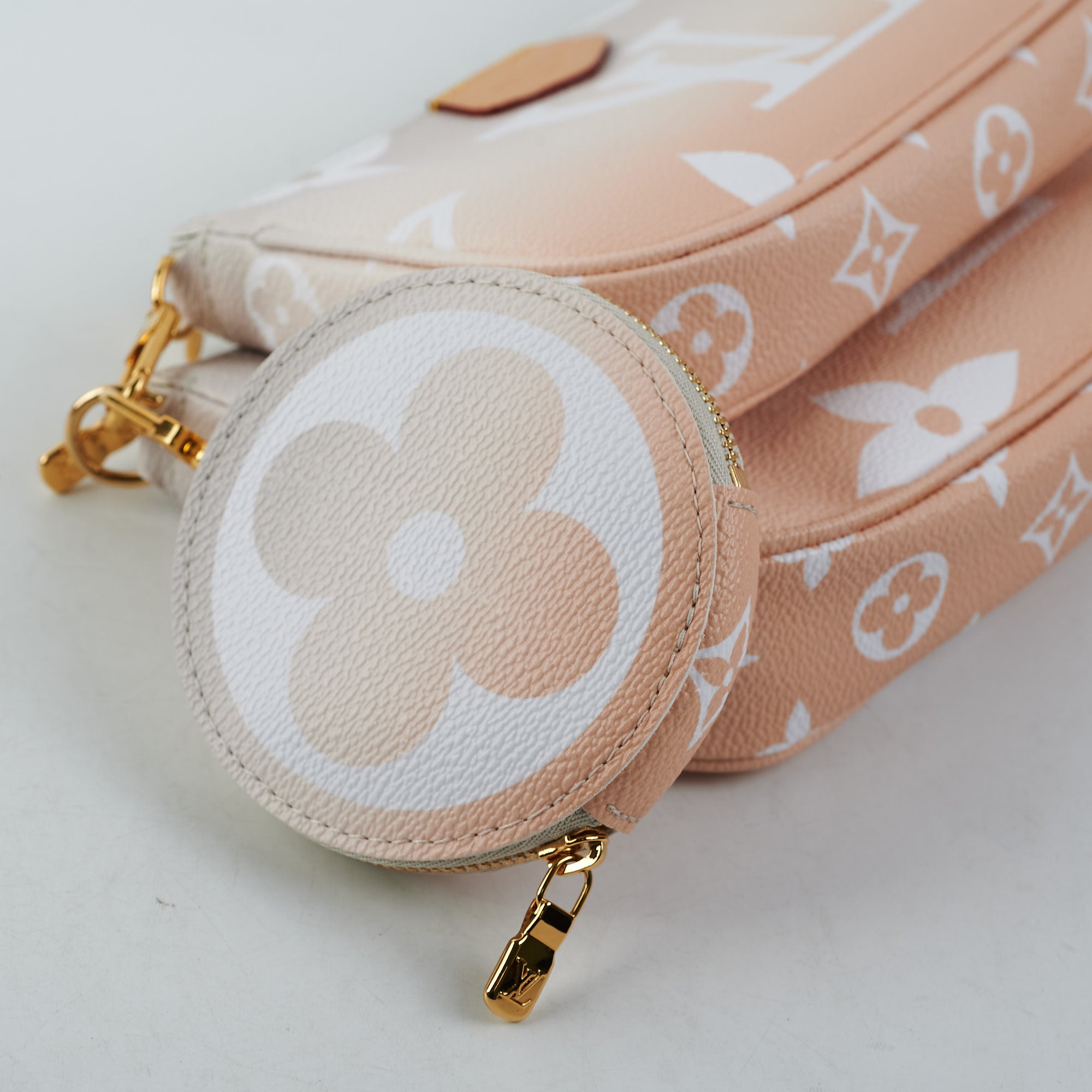 Louis Vuitton MultiPochette By the Pool Ombre Peach, New in Box WA001