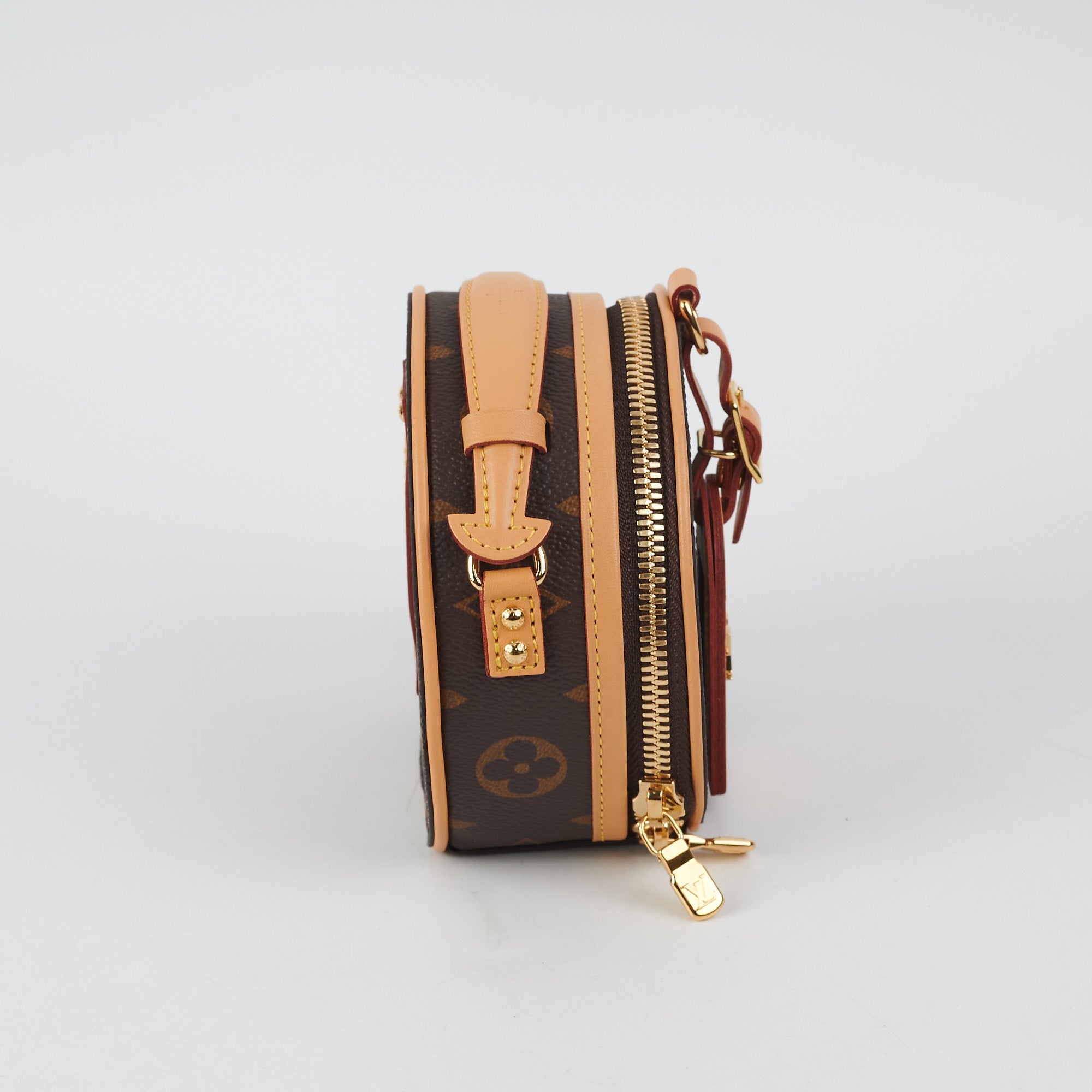 Louis Vuitton Monogram Canvas Mini Boite Chapeau Shoulder Bag (SHF-qOs –  LuxeDH