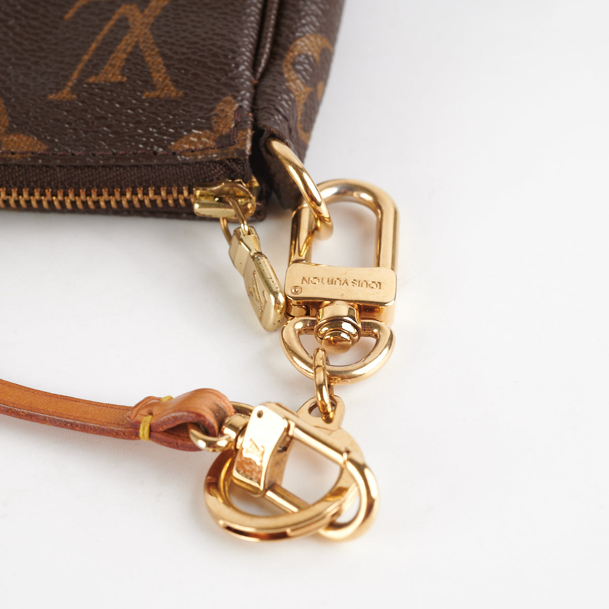 Louis Vuitton Pochette size differences: mini pochette, bucket pochette, old  model pochette accessories, new …