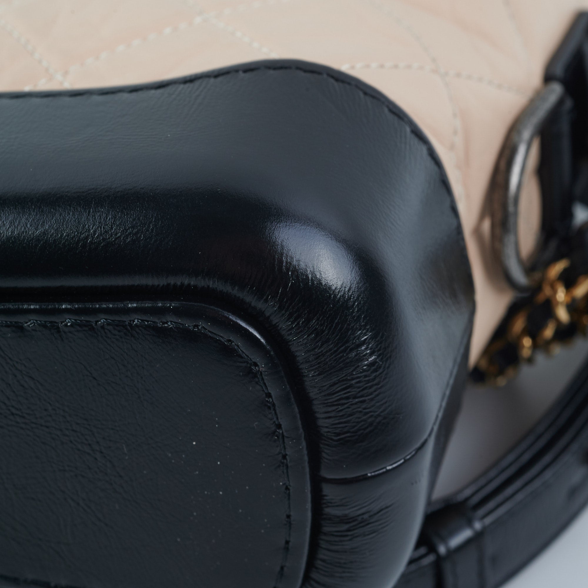 tas sling-bag Chanel Gabrielle Small Beige Black #25 Sling Bag