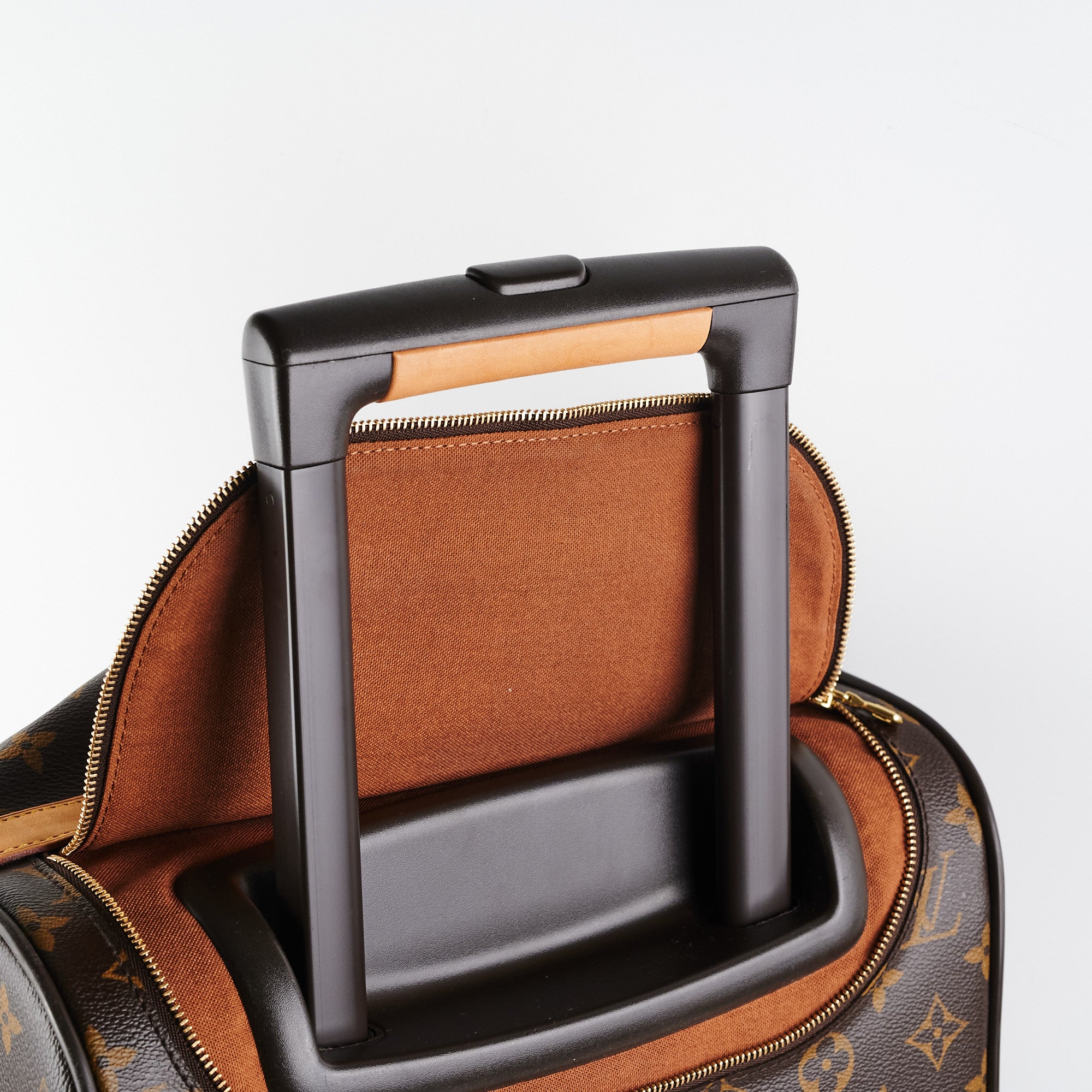 Louis Vuitton Eole Travel bag 389611