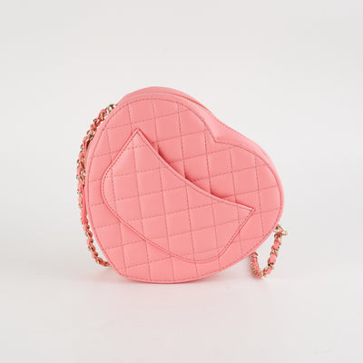 Chanel Pink Vintage Heart Bag  Heart shaped bag, Bags, Chanel bag