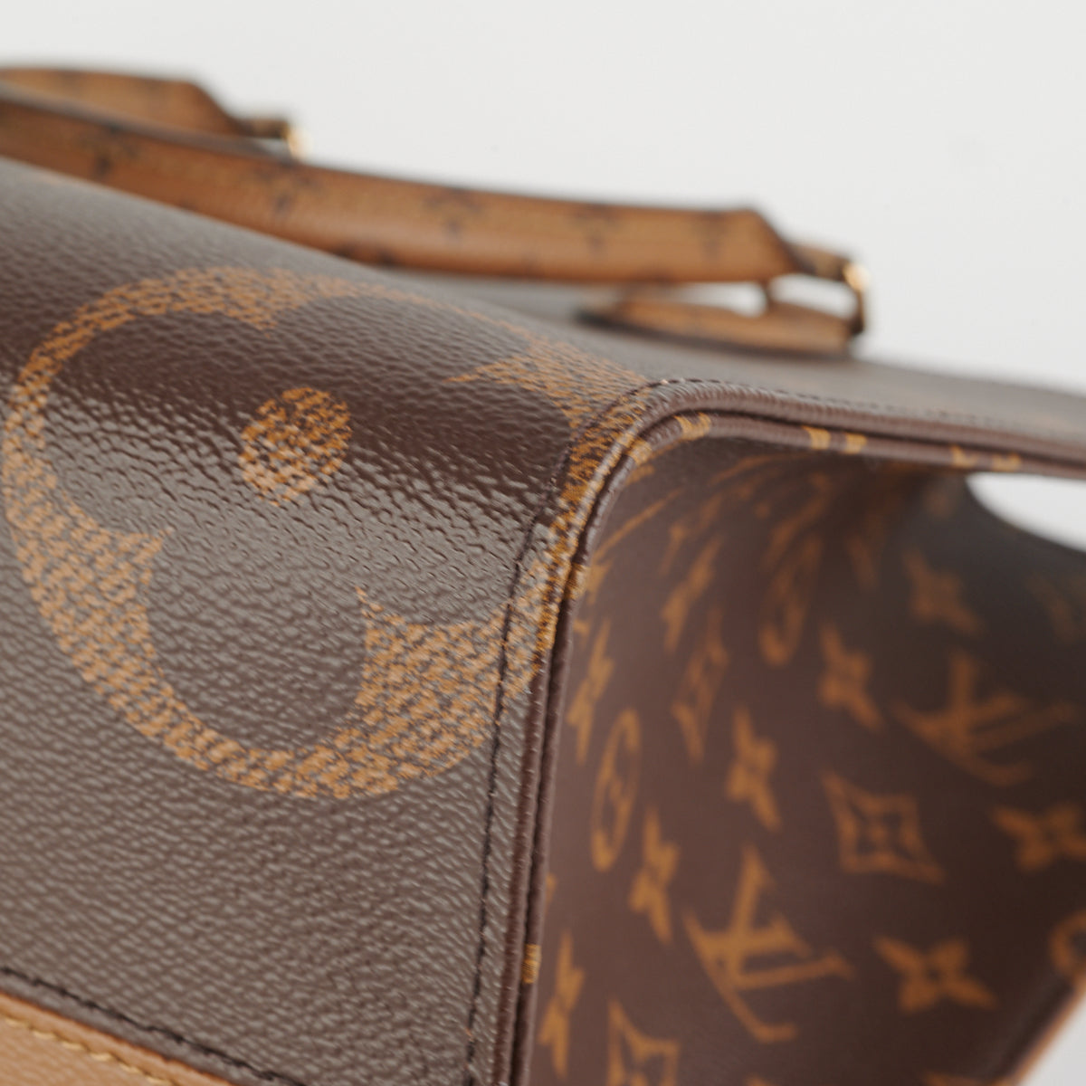 Louis Vuitton On The Go MM Cream - THE PURSE AFFAIR