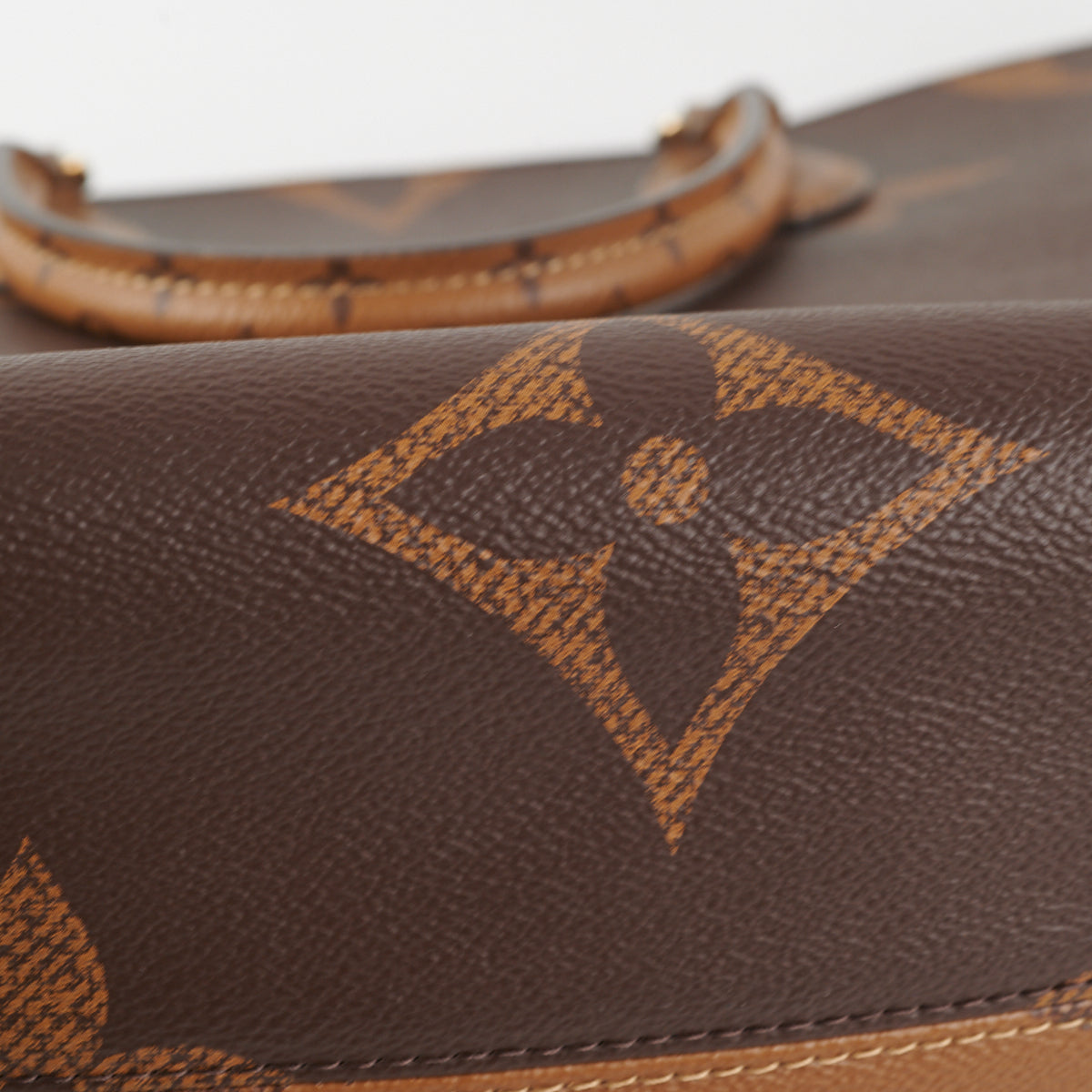 Louis Vuitton Go Shoulder bag 372088