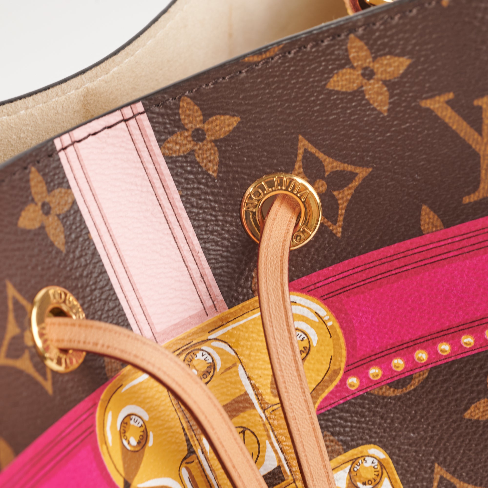 Louis Vuitton Limited Edition Monogram Canvas Trompe L'oeil Screen