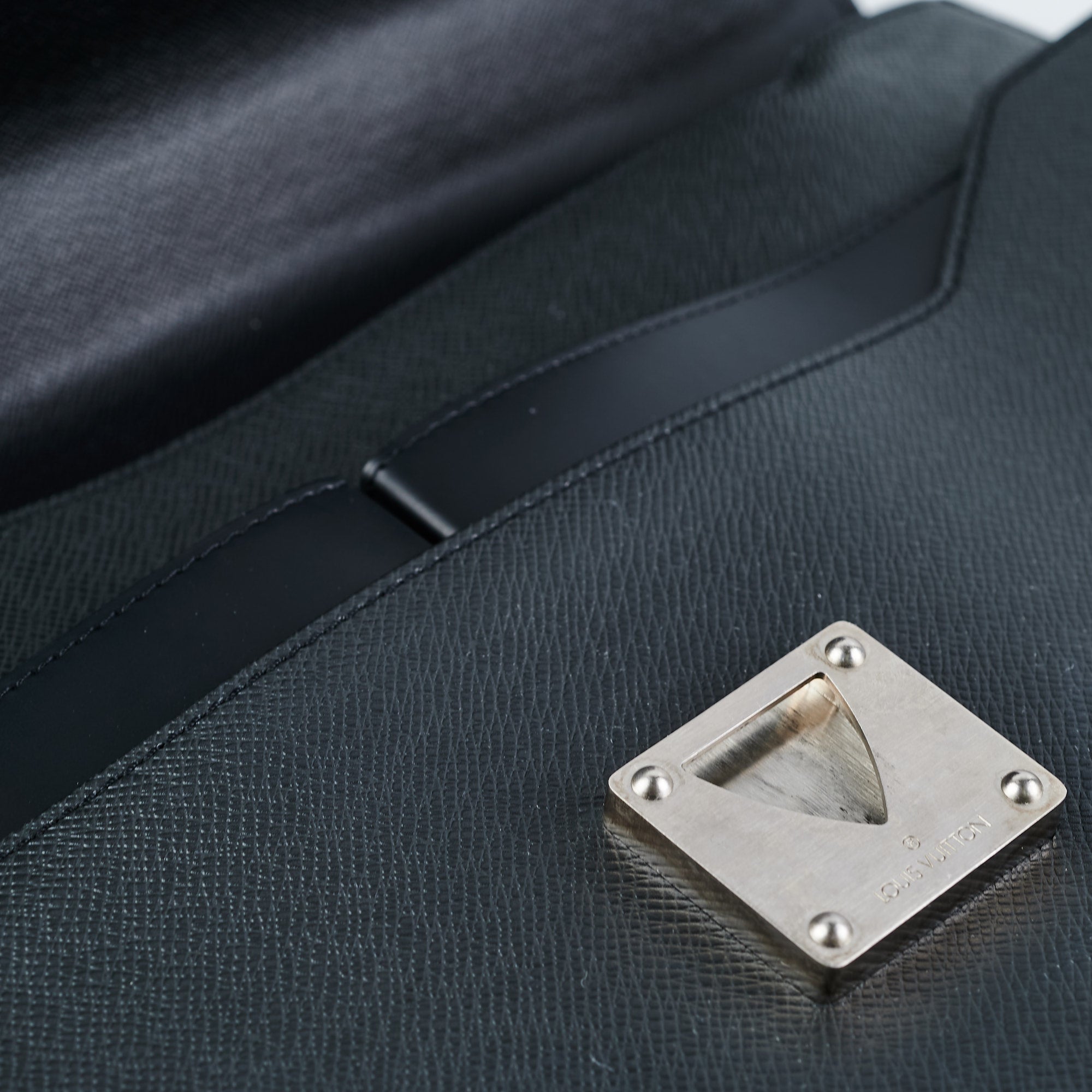 Laguito Louis Vuitton Bags Briefcases Brown Leather ref.234854 - Joli Closet