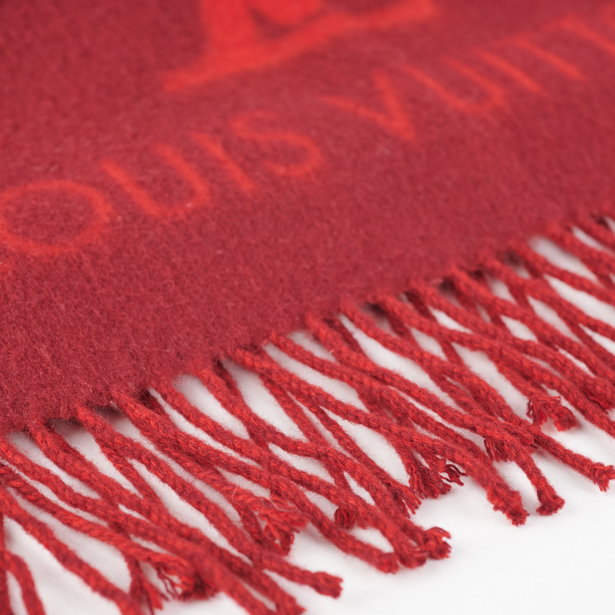 Louis Vuitton REYKJAVIK Monogram Scarf Red – DAC