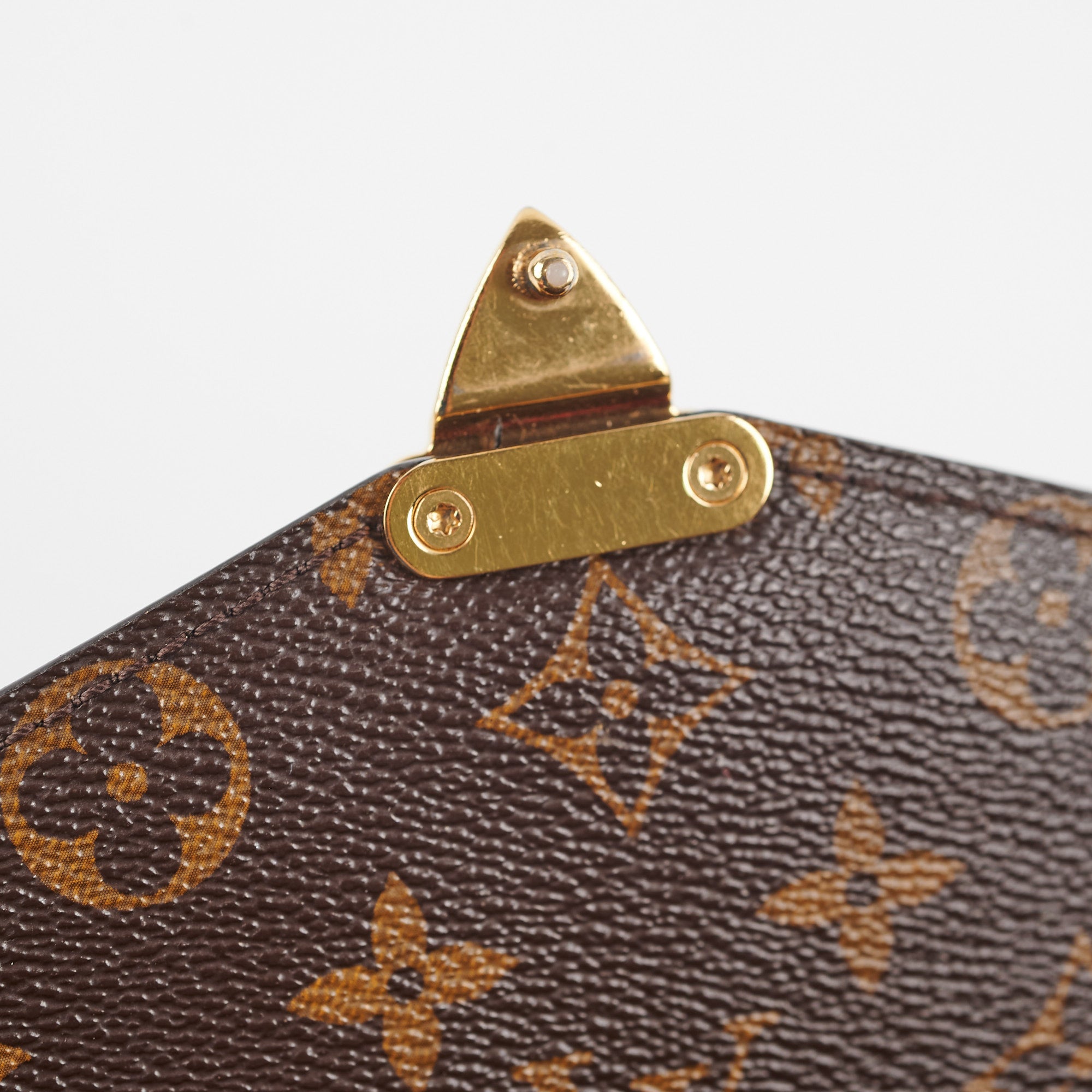 Louis Vuitton Pochette Metis Monogram - THE PURSE AFFAIR