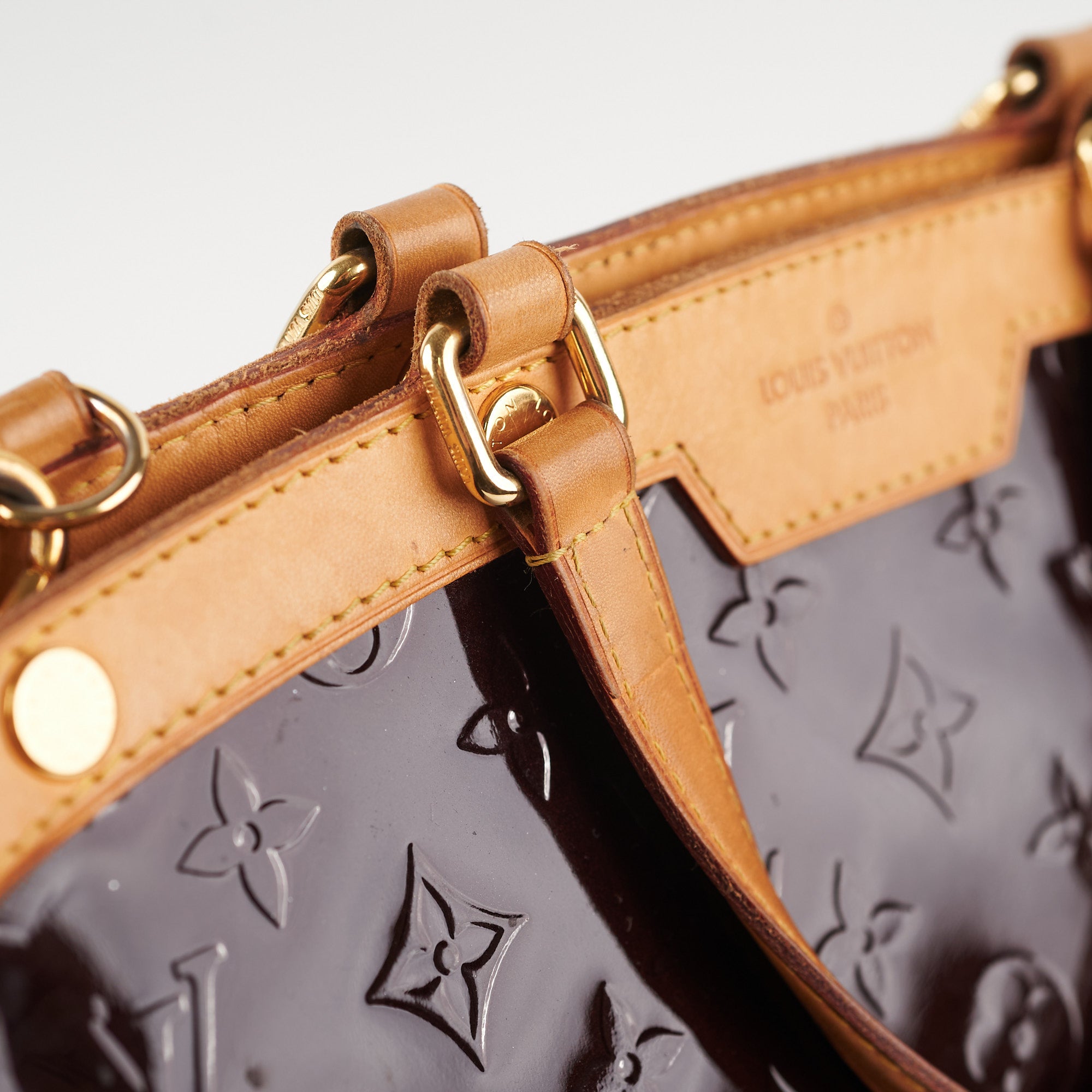 Louis Vuitton Brea Handbag Monogram Vernis MM Red 2363497
