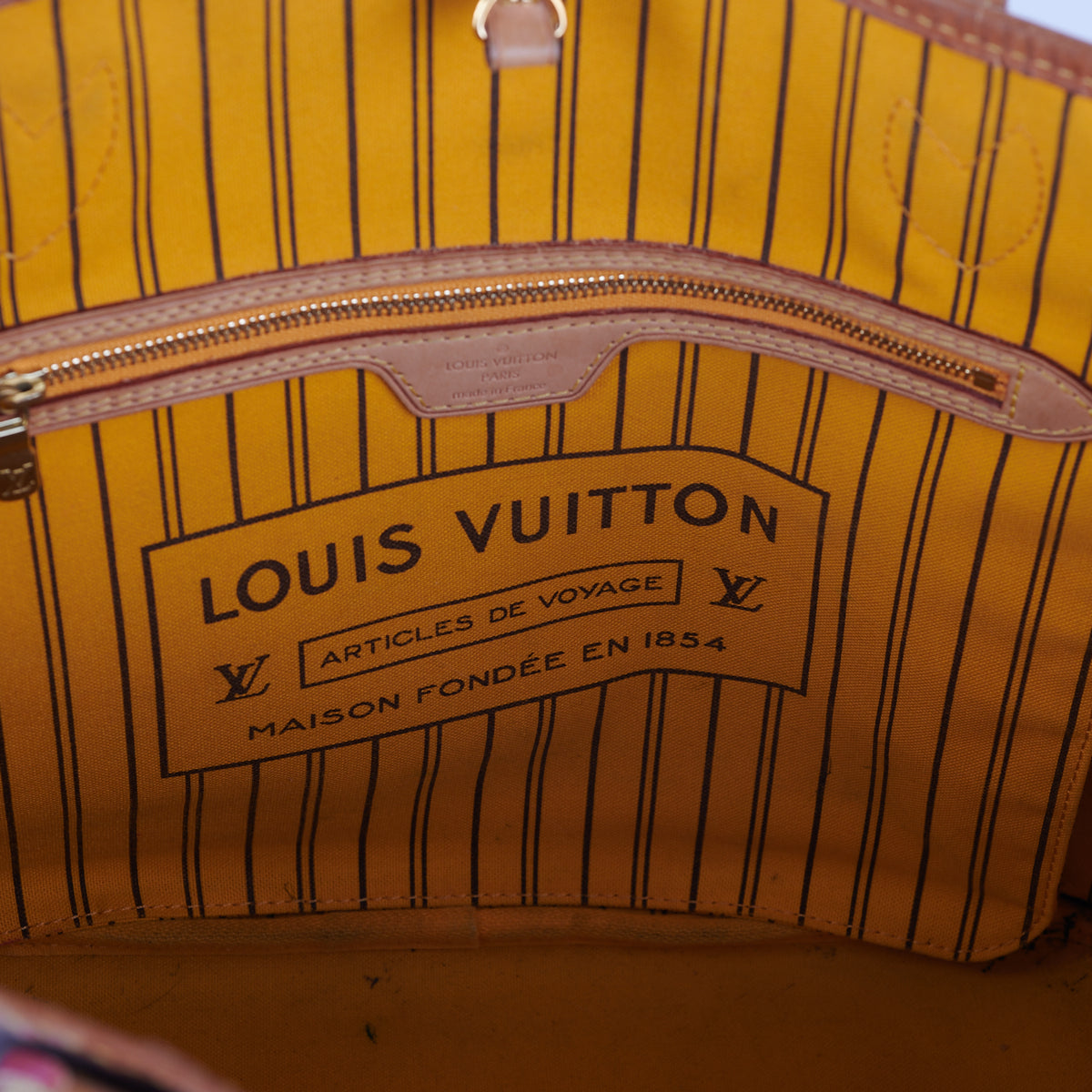 Louis Vuitton Neverfull MM Monogram with Pouch - THE PURSE AFFAIR