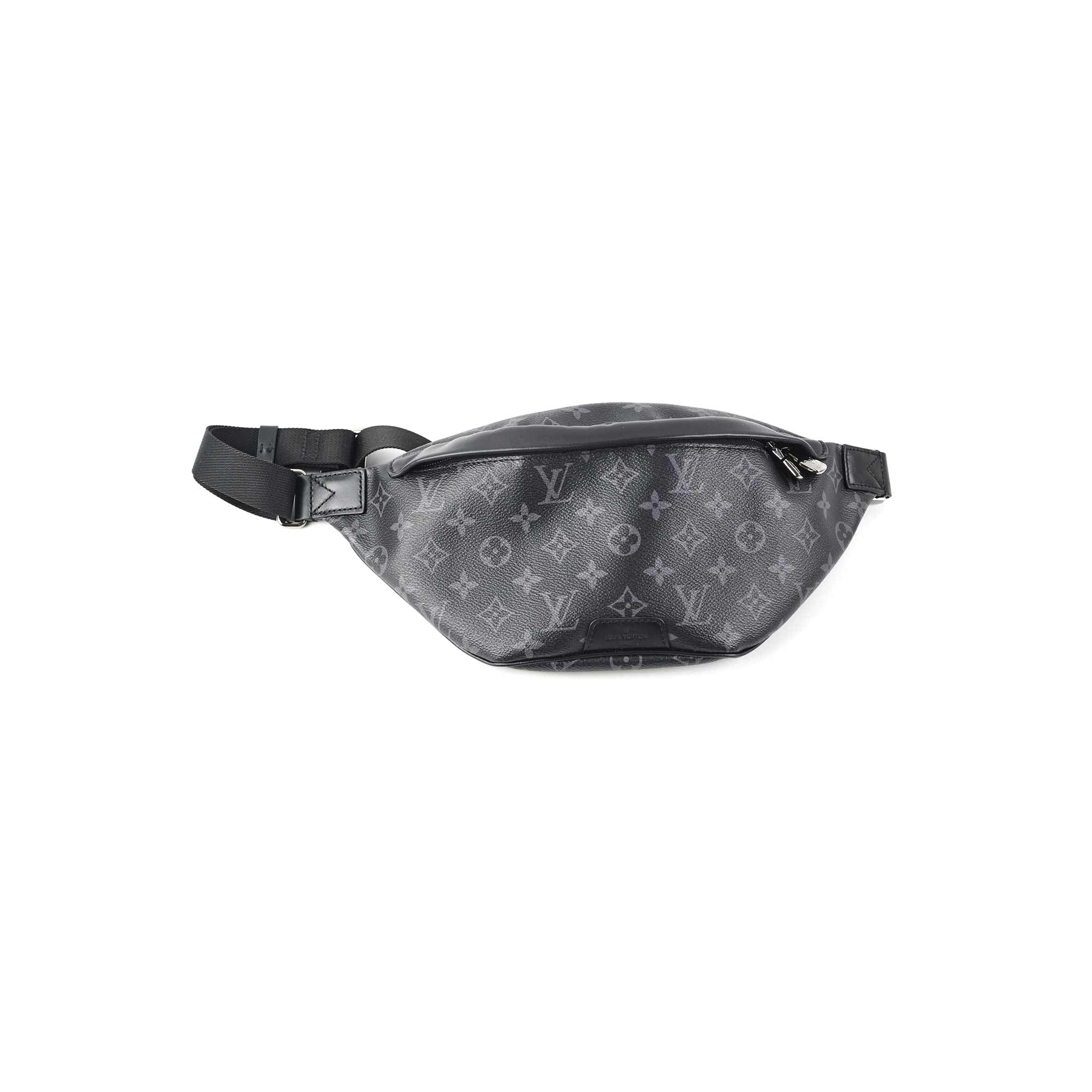 Shop Louis Vuitton Discovery Discovery bumbag pm (M46036) by Bellaris