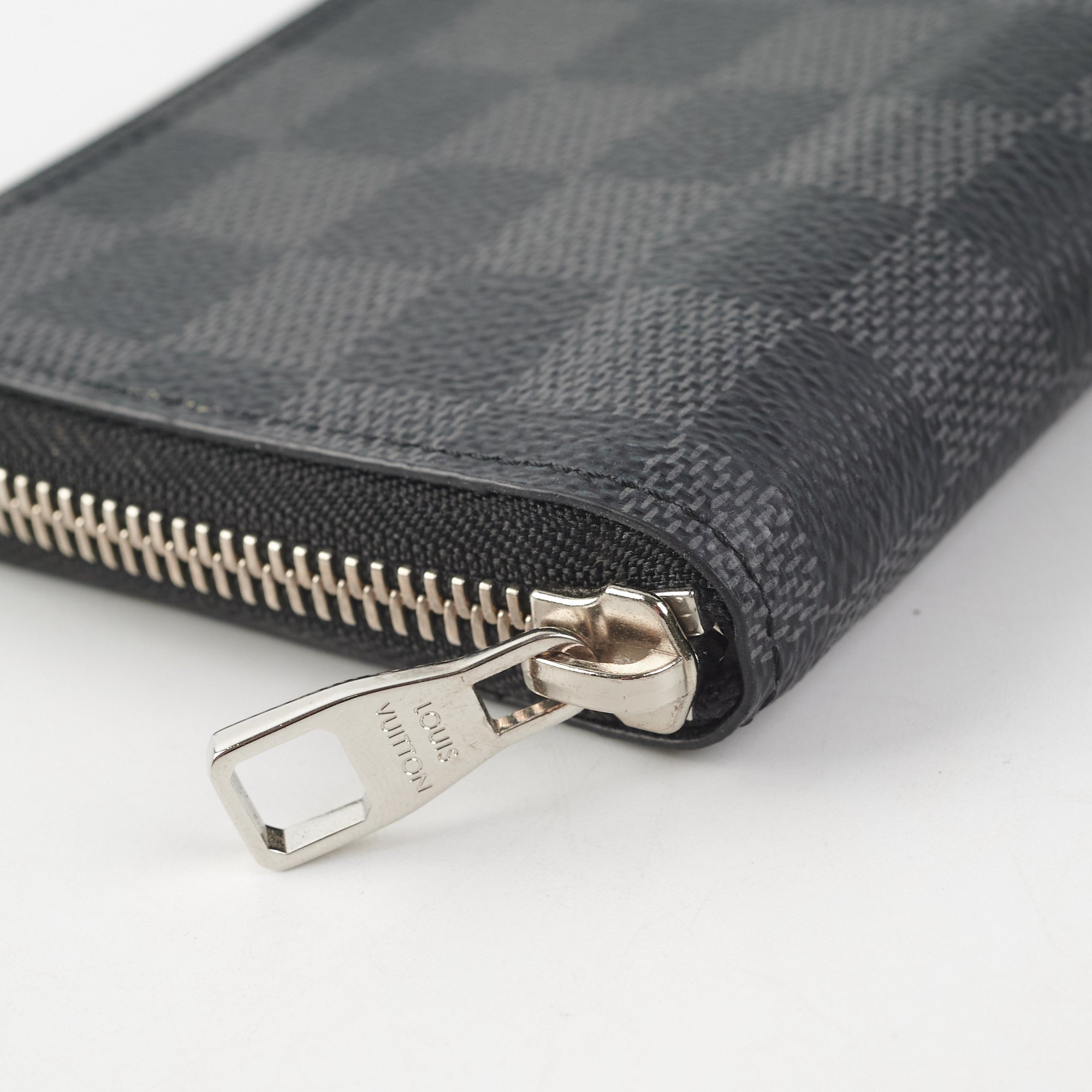 Super Rank Latest Louis Vuitton Zip Wallet Damier Graphite Genuine Product