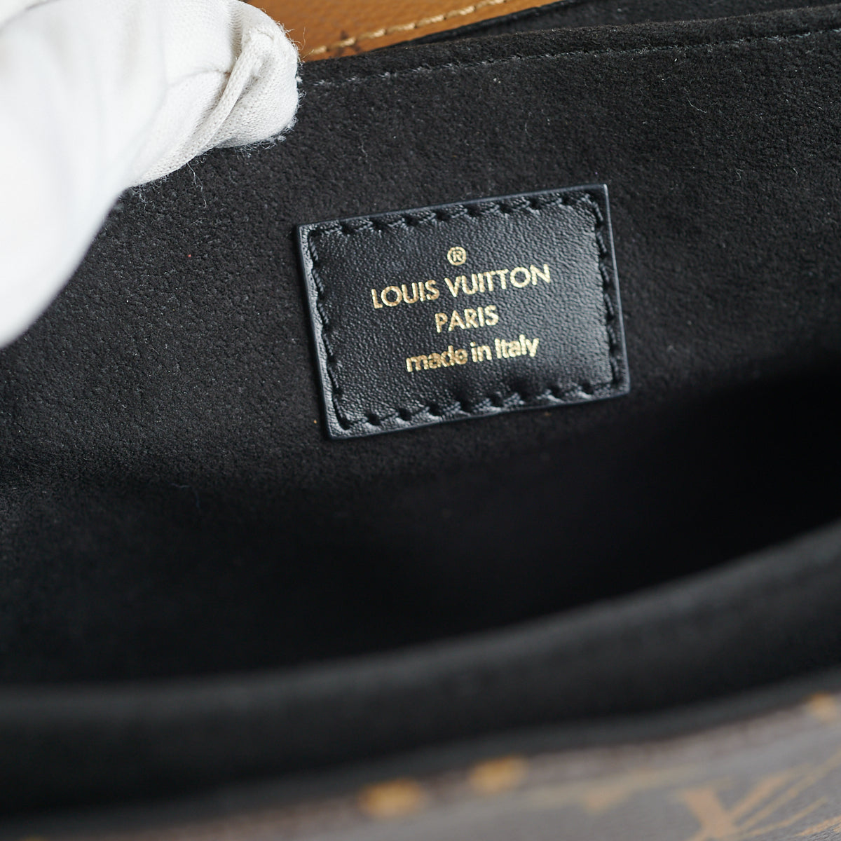 Louis Vuitton Pochette Métis Reverse Monogram Canvas GHW