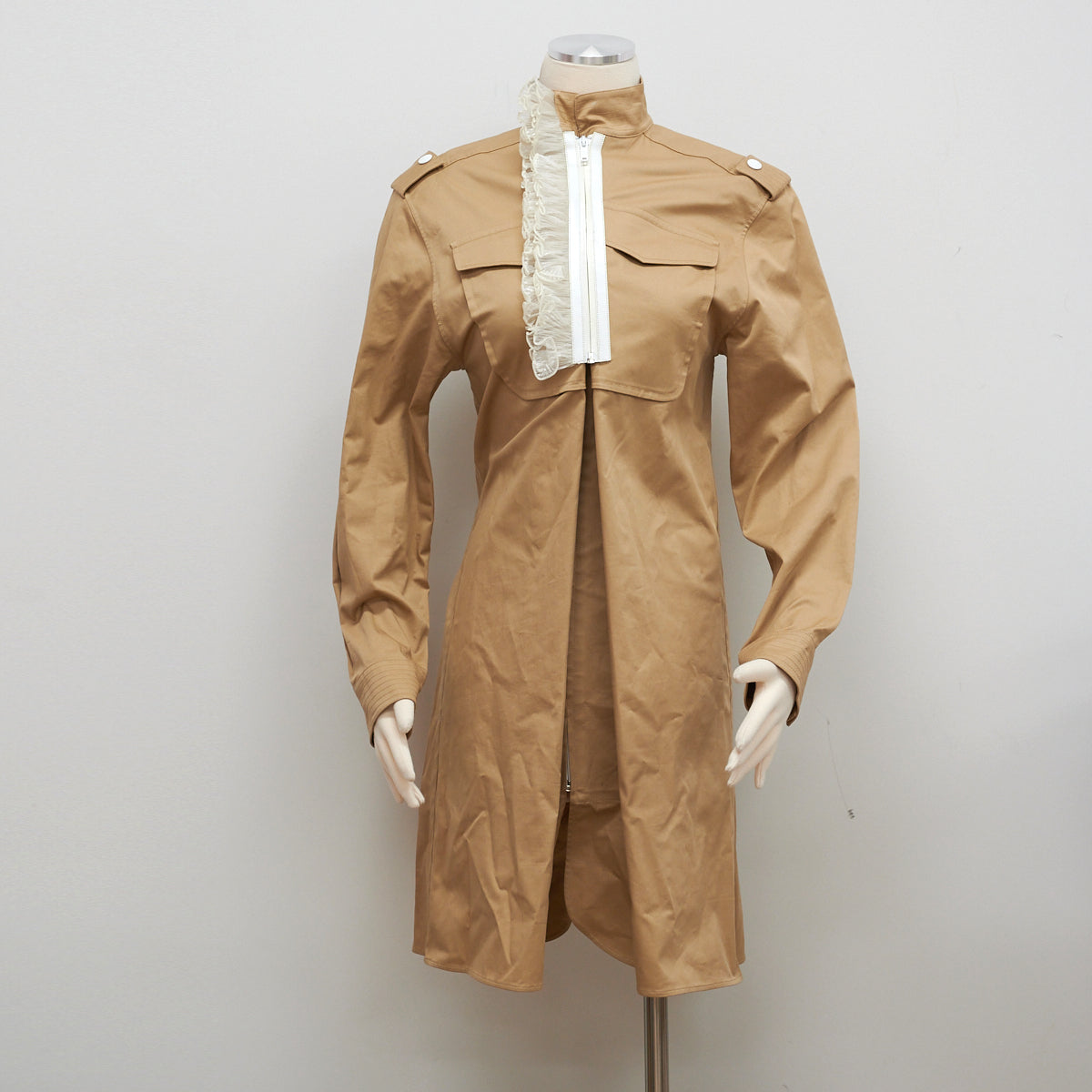 Lot - LOUIS VUITTON Trench en coton beige (taille 38) Trench-coat