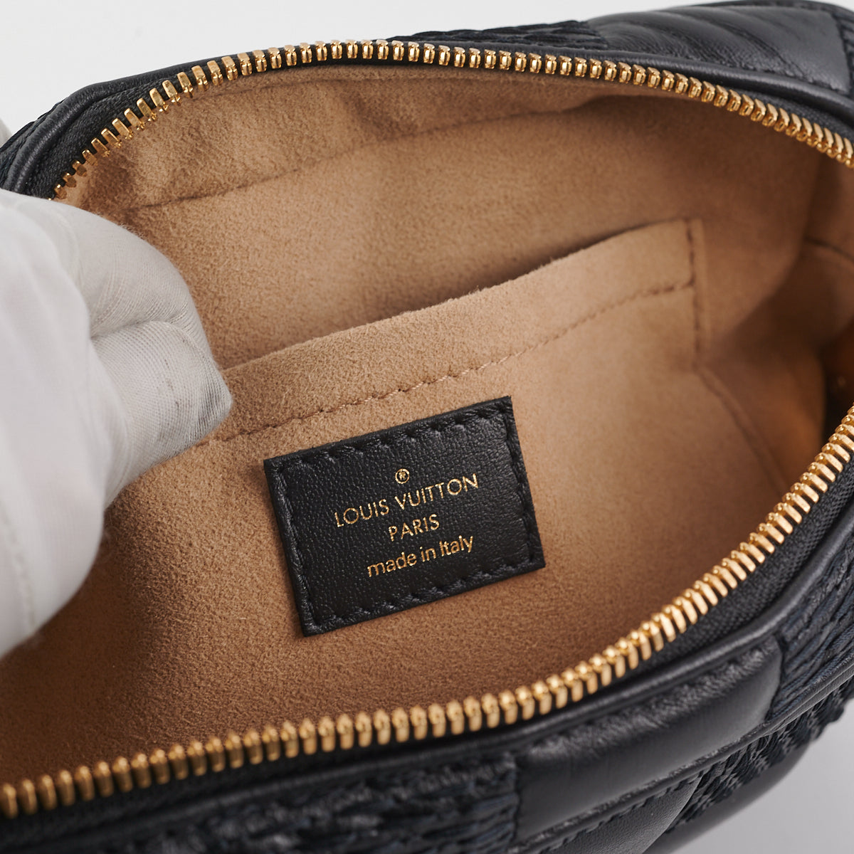 Shop Louis Vuitton Troca Mm (M59114) by CATSUSELECT