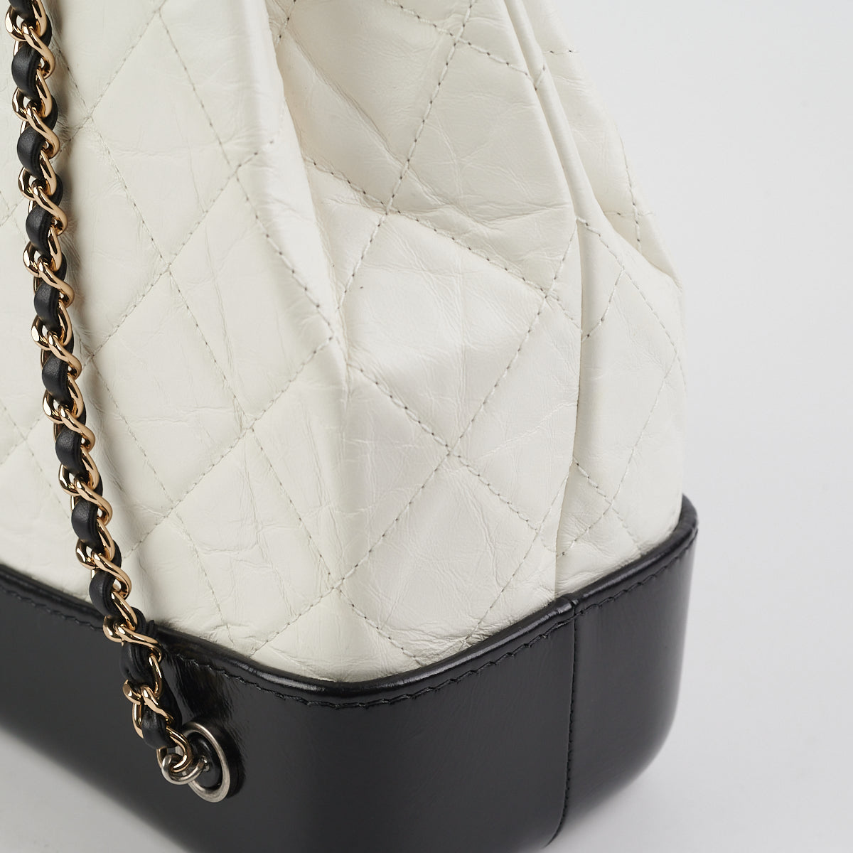 Gabrielle leather backpack Chanel White in Leather  22184917