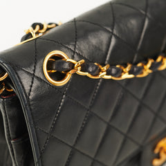 Chanel Vintage Quilted Medium/Large Classic Flap Black