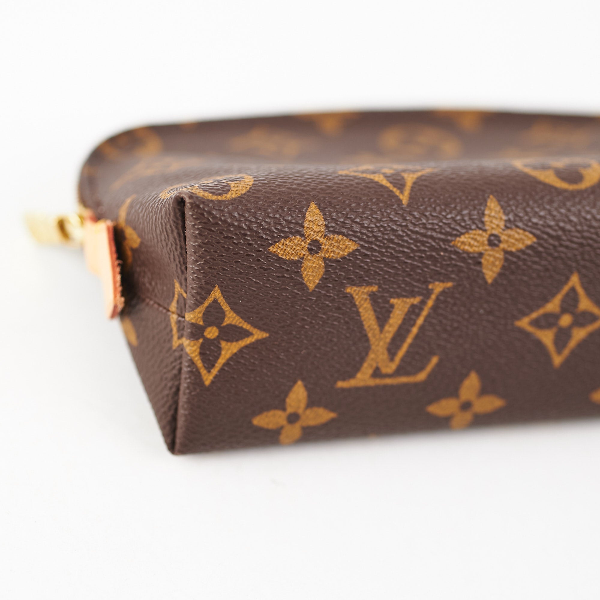 Louis Vuitton Cosmetic Pouch Monogram - THE PURSE AFFAIR