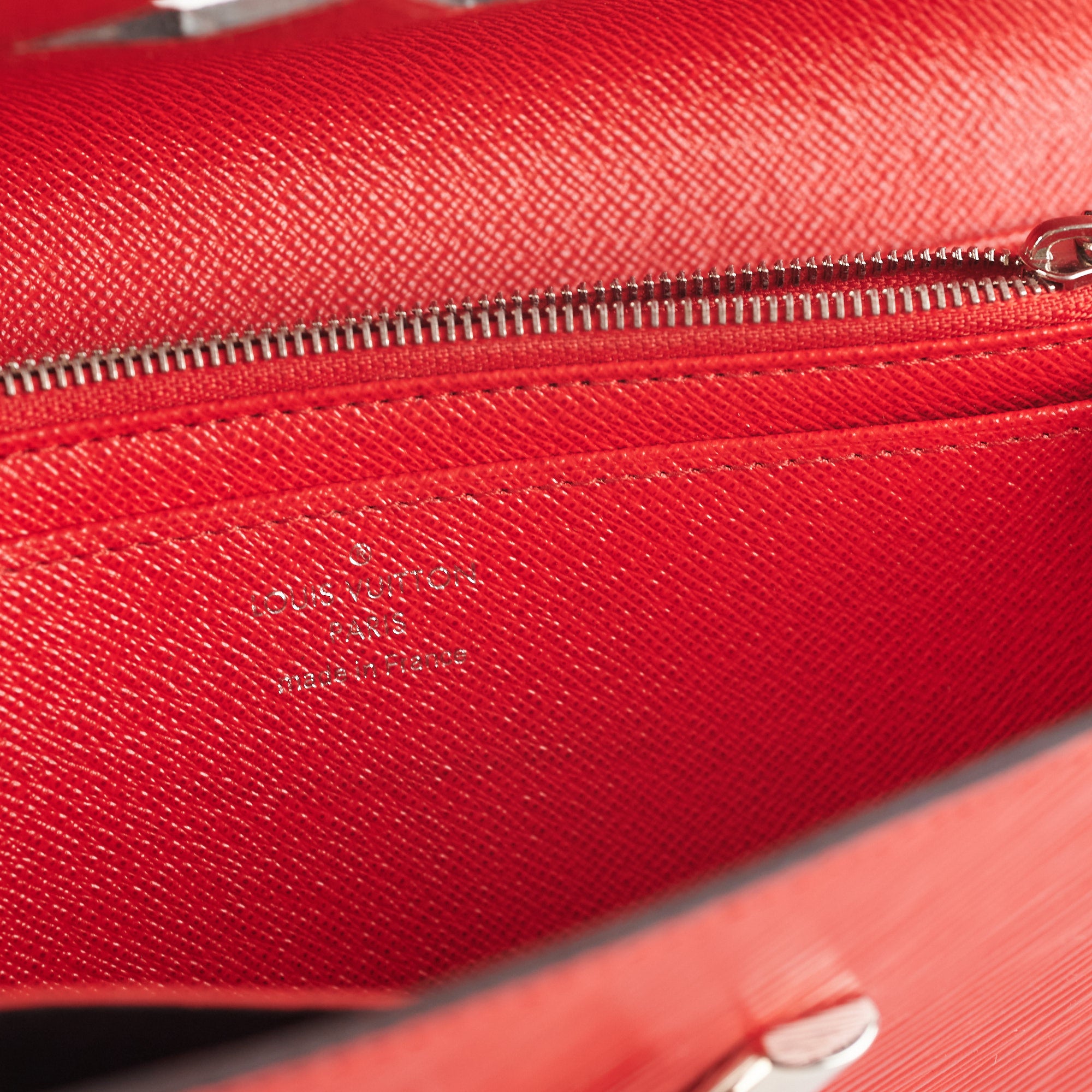 Louis Vuitton – Louis Vuitton Twist Wallet Black Epi Leather Red