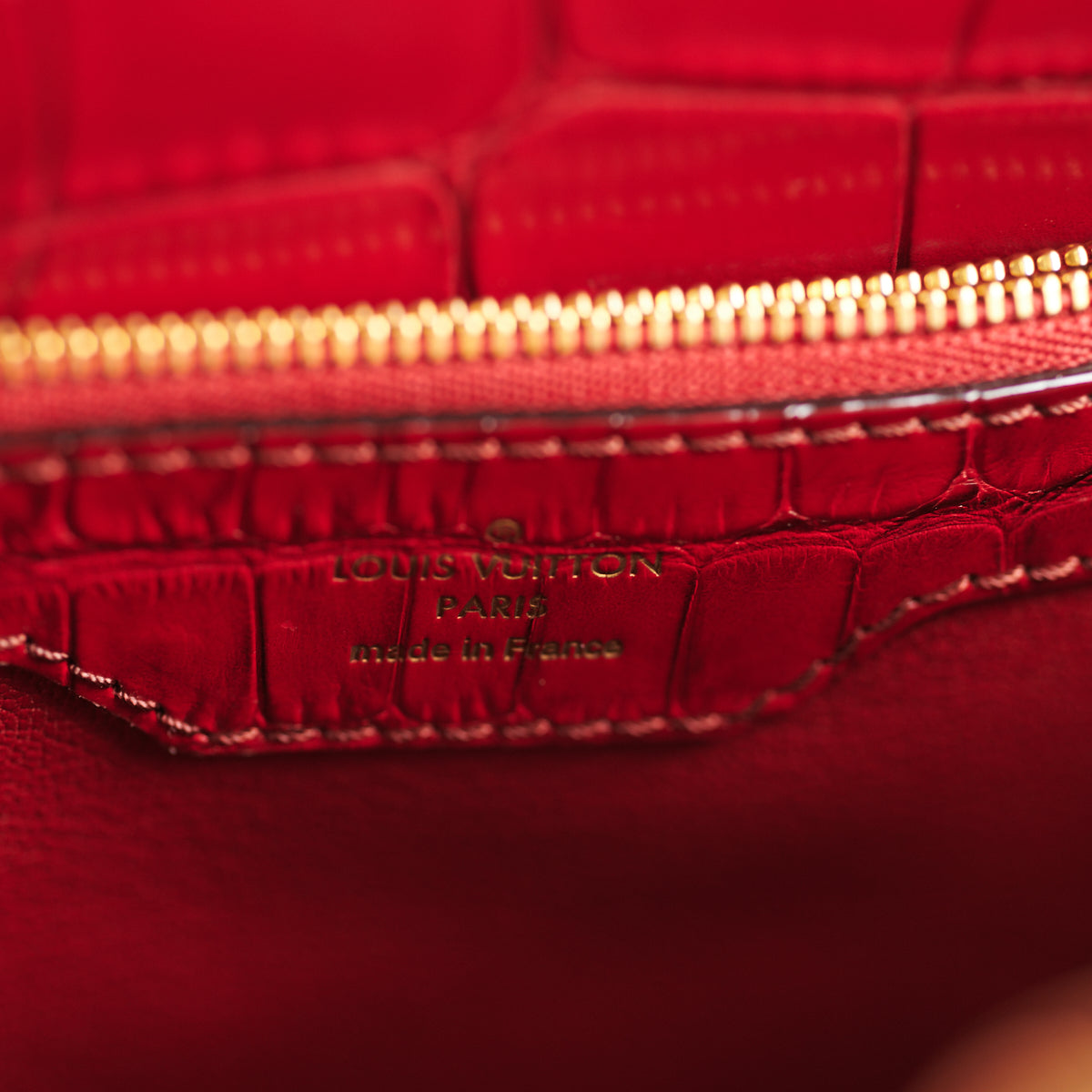 Capucines alligator handbag Louis Vuitton Pink in Alligator - 27012447