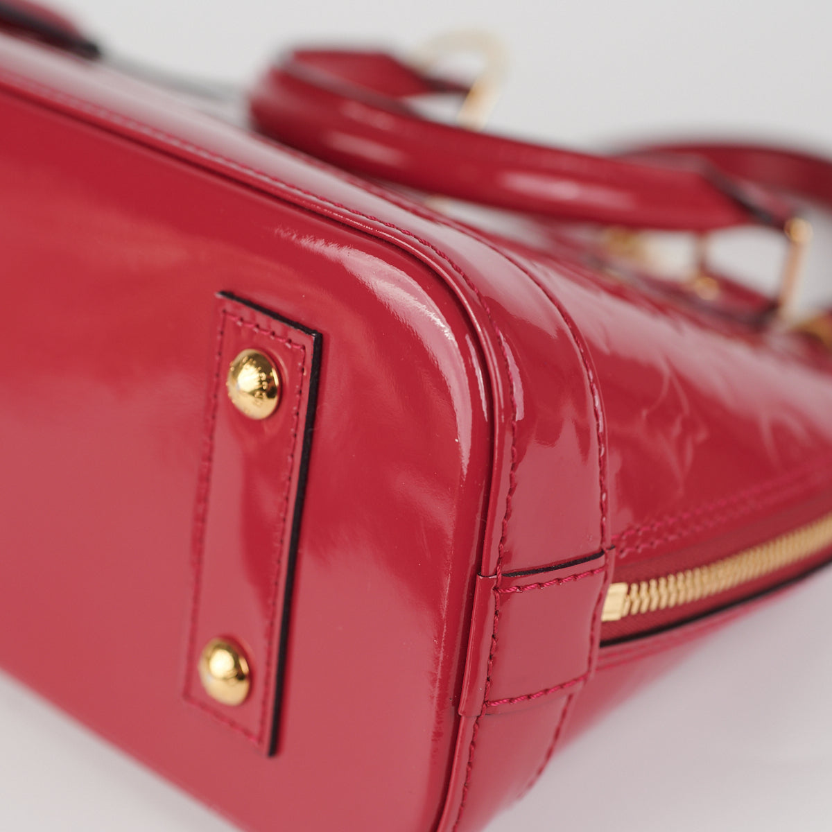Louis Vuitton Alma Red Vernis Leather BB ref.1005531 - Joli Closet